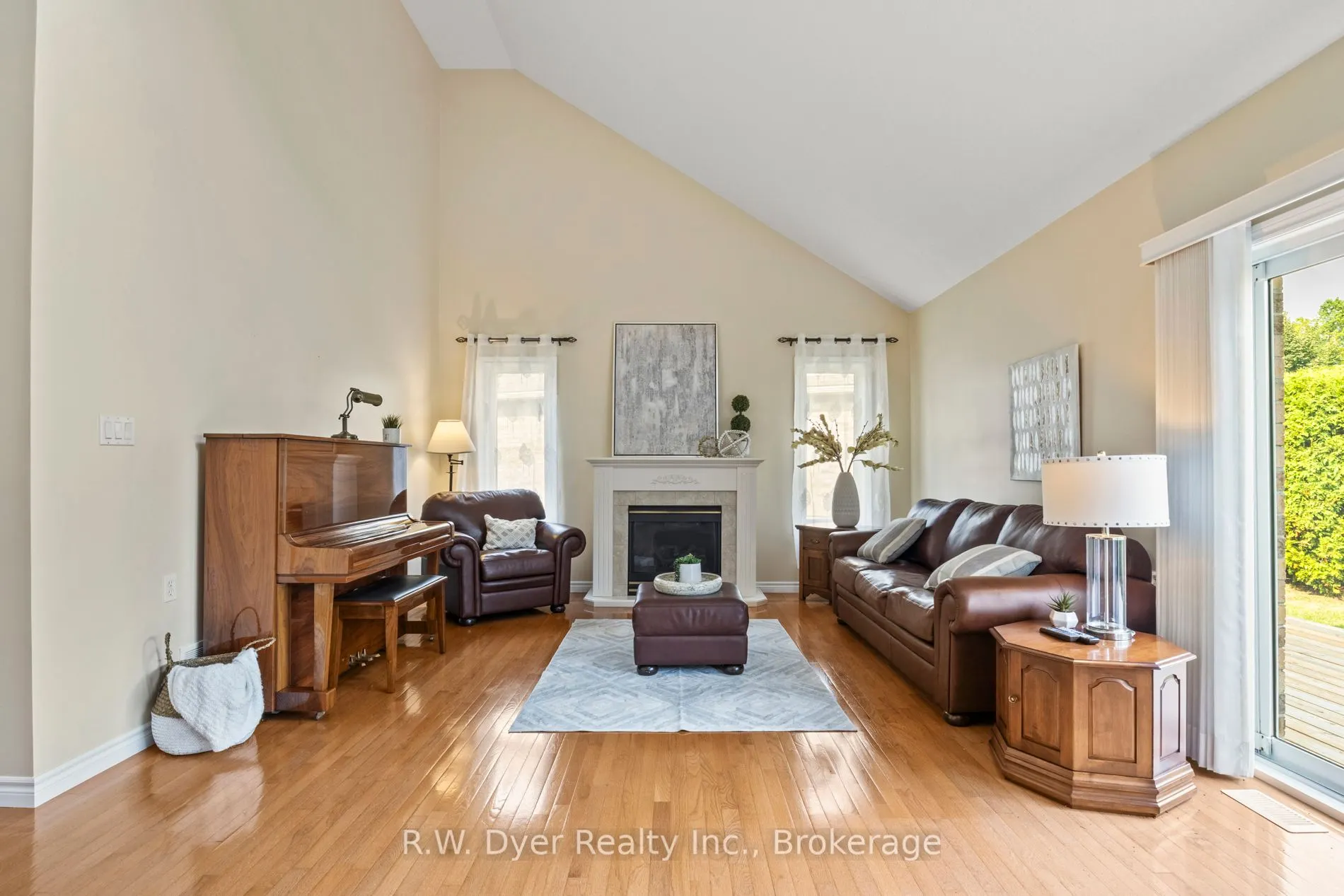 350 Doon Valley Drive, #8G