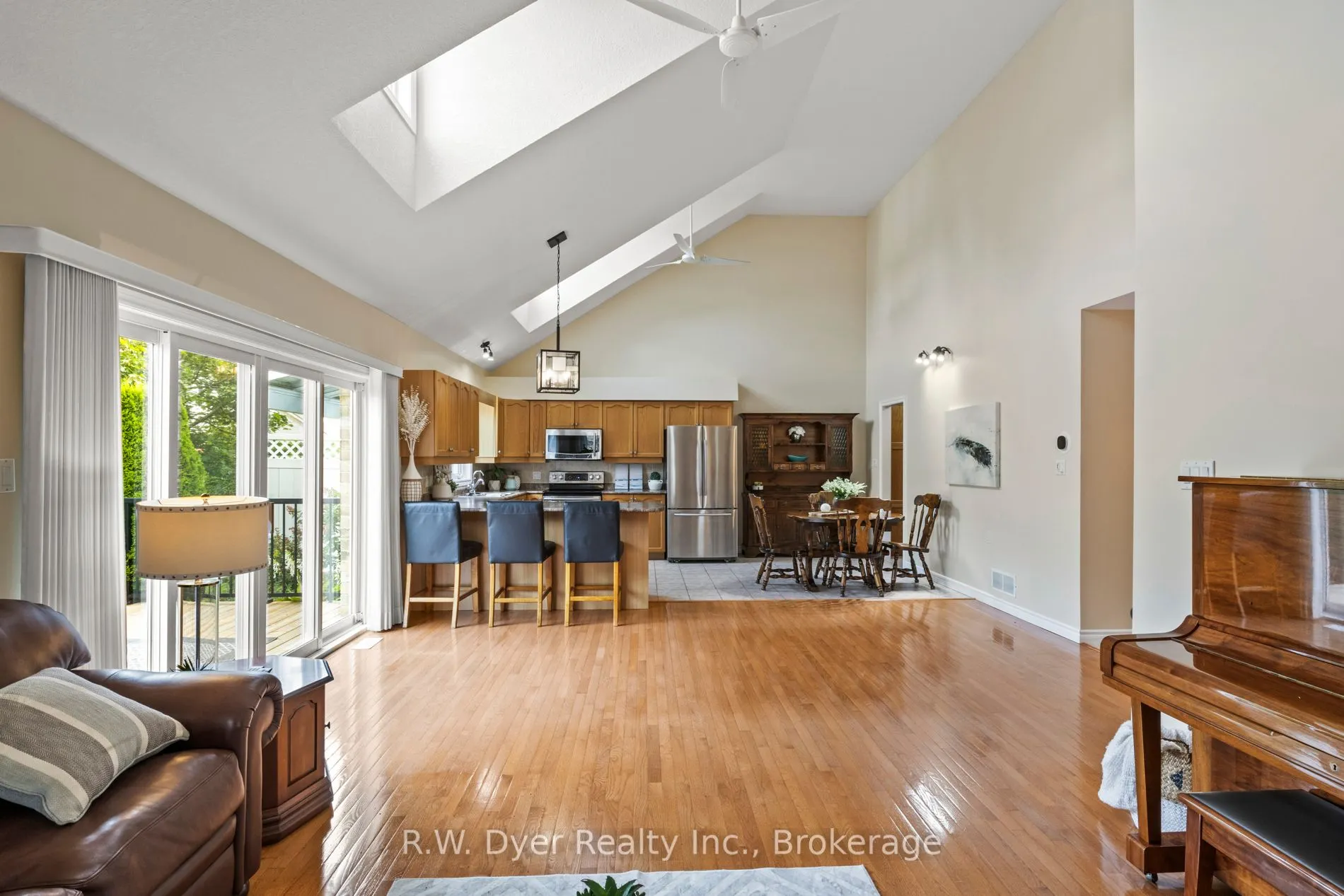 350 Doon Valley Drive, #8G