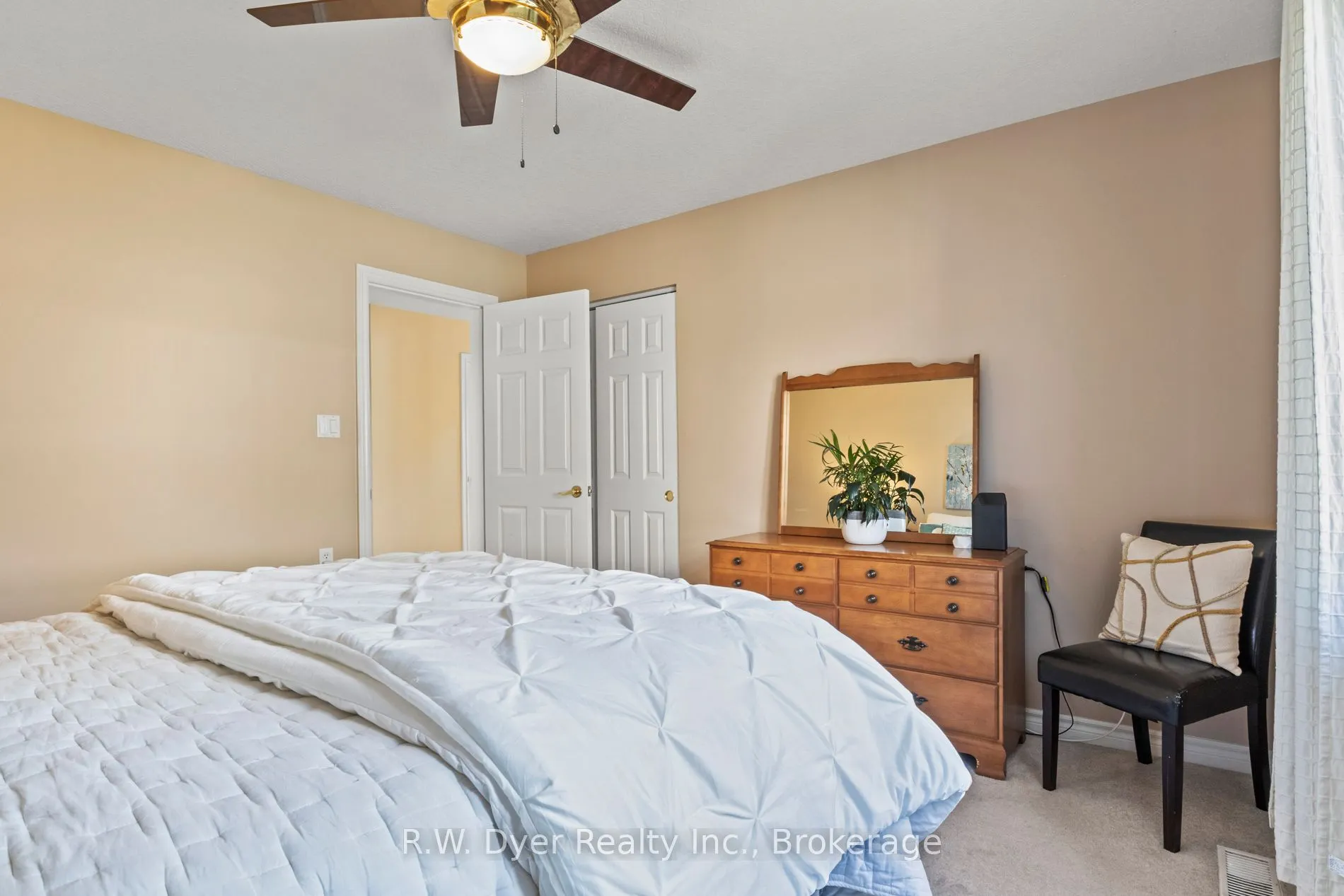 350 Doon Valley Drive, #8G