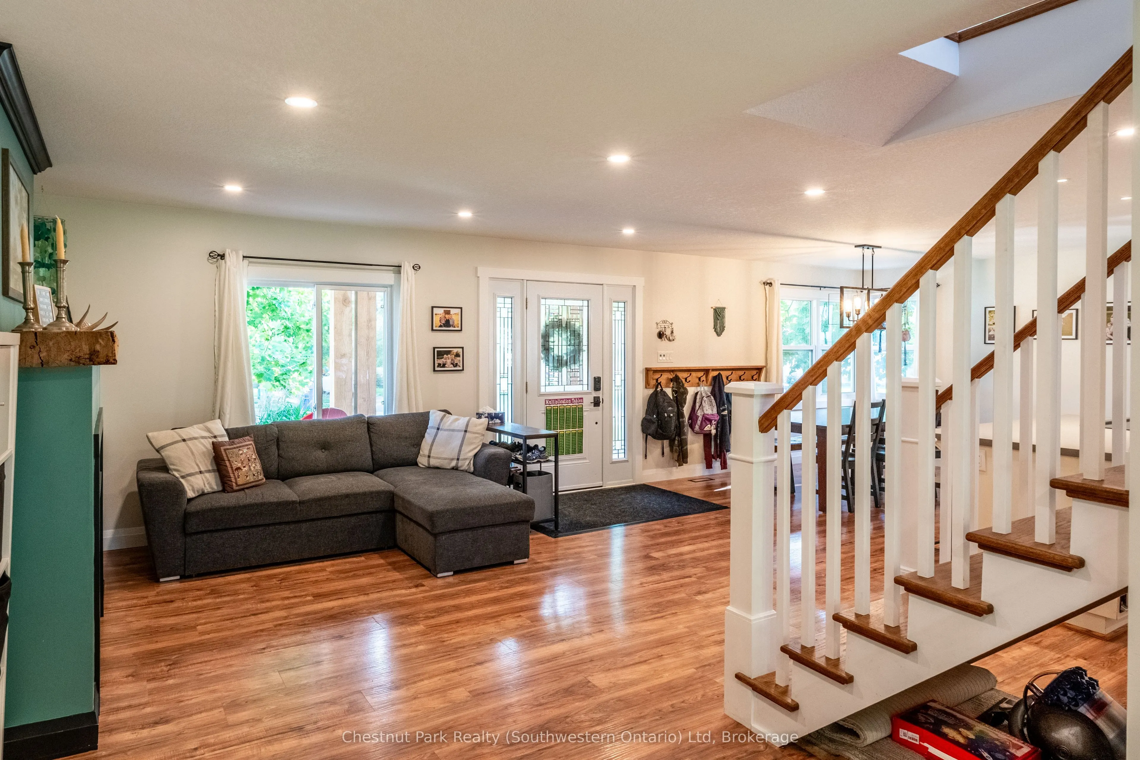6 Goldie Avenue
