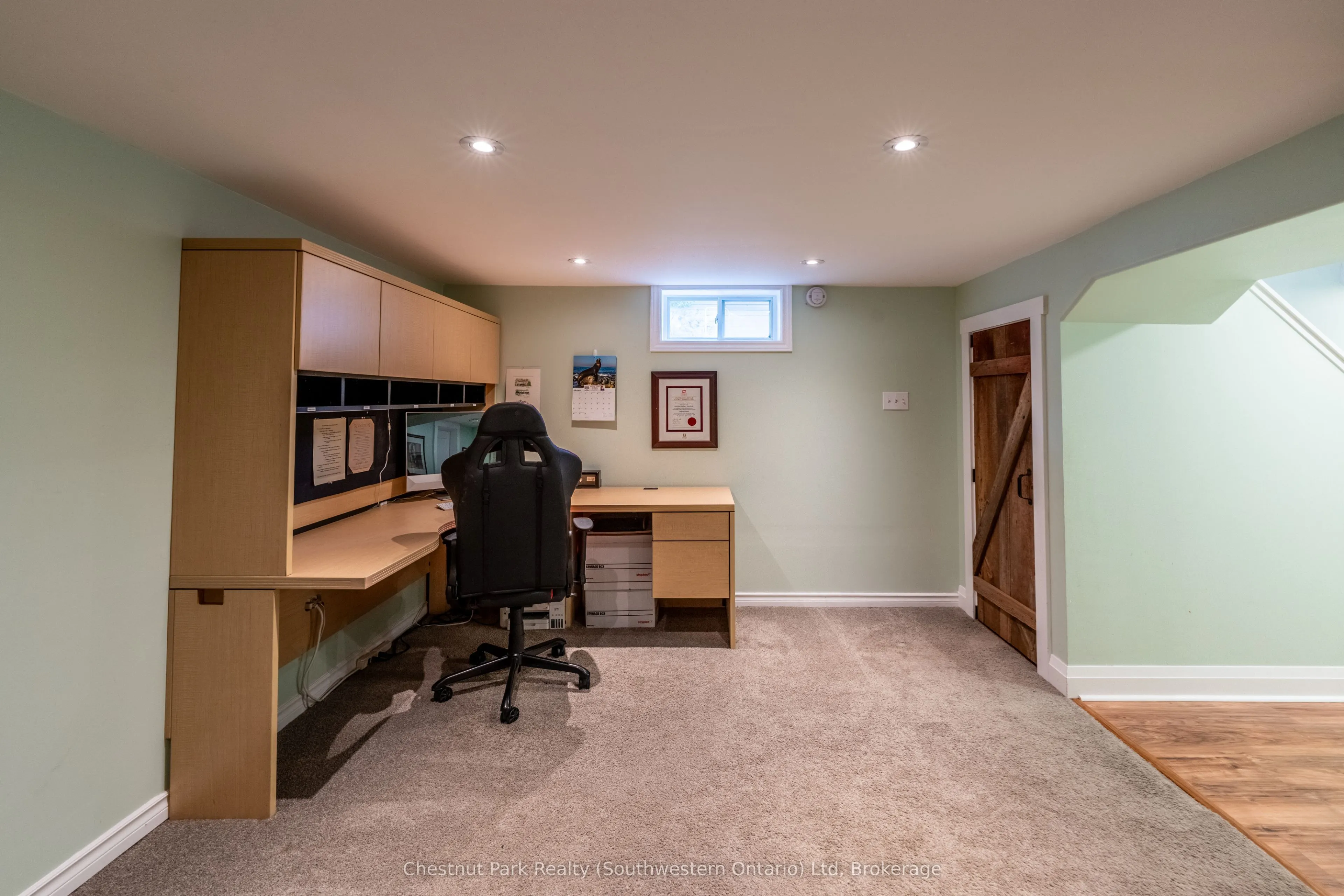 6 Goldie Avenue