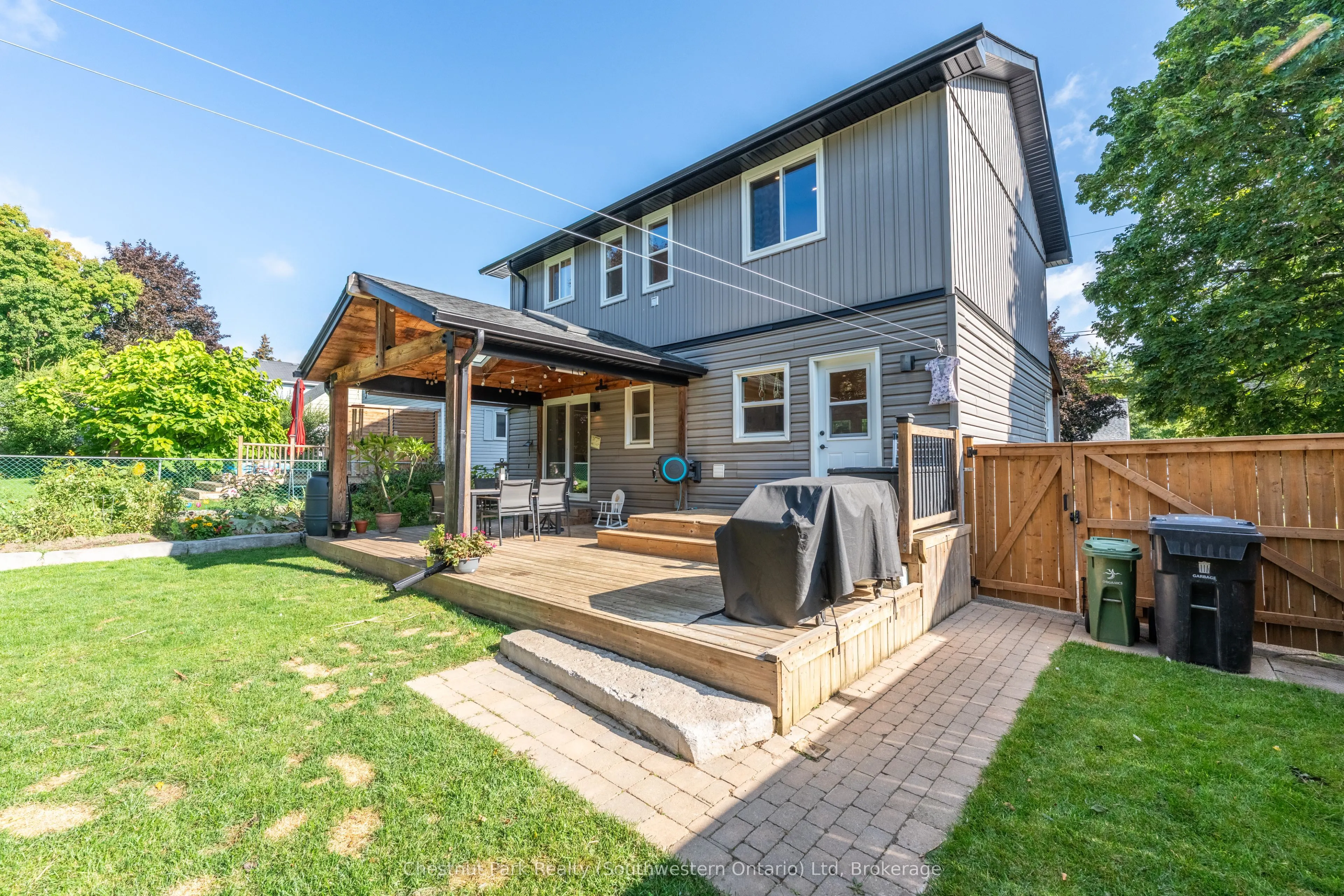 6 Goldie Avenue