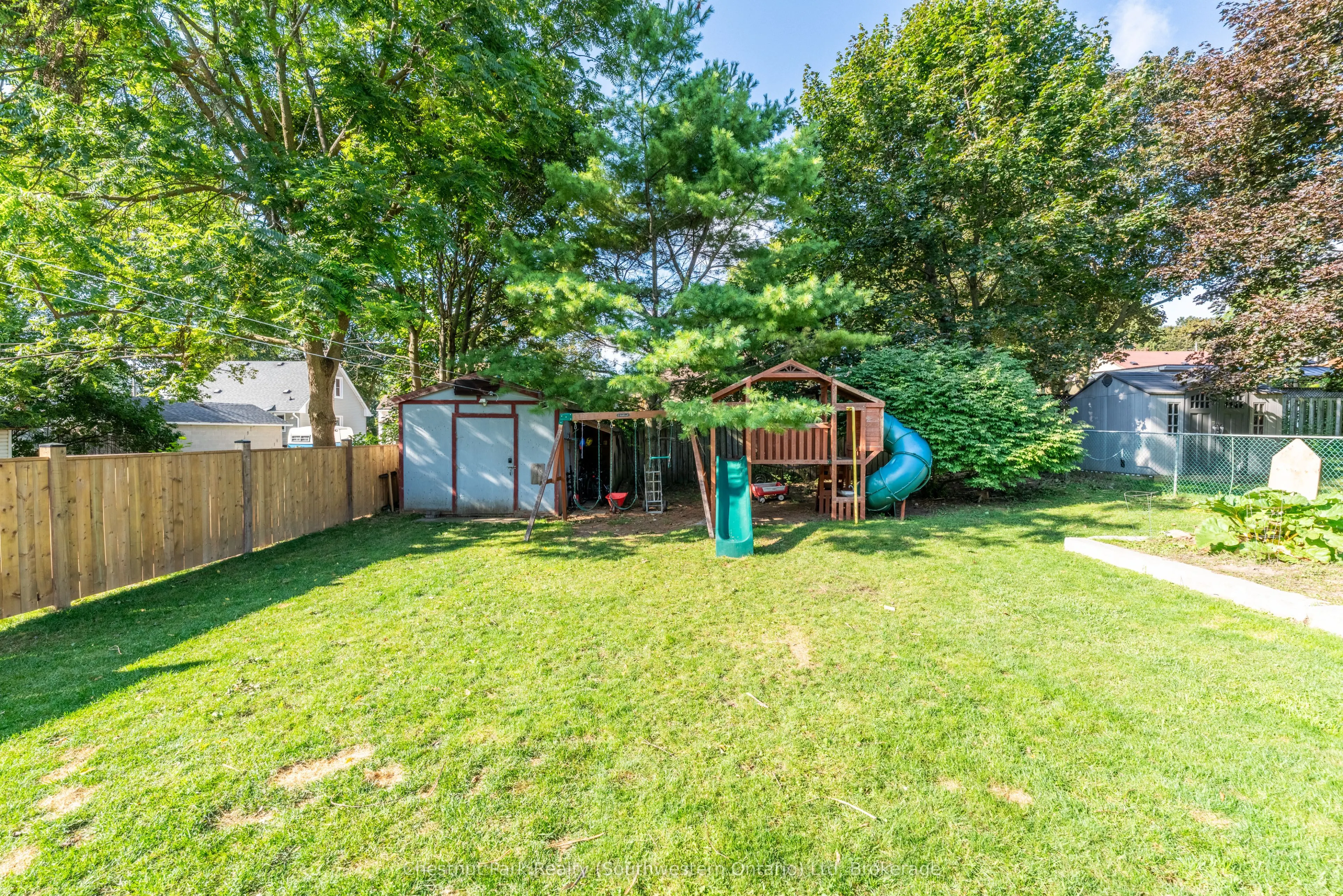 6 Goldie Avenue