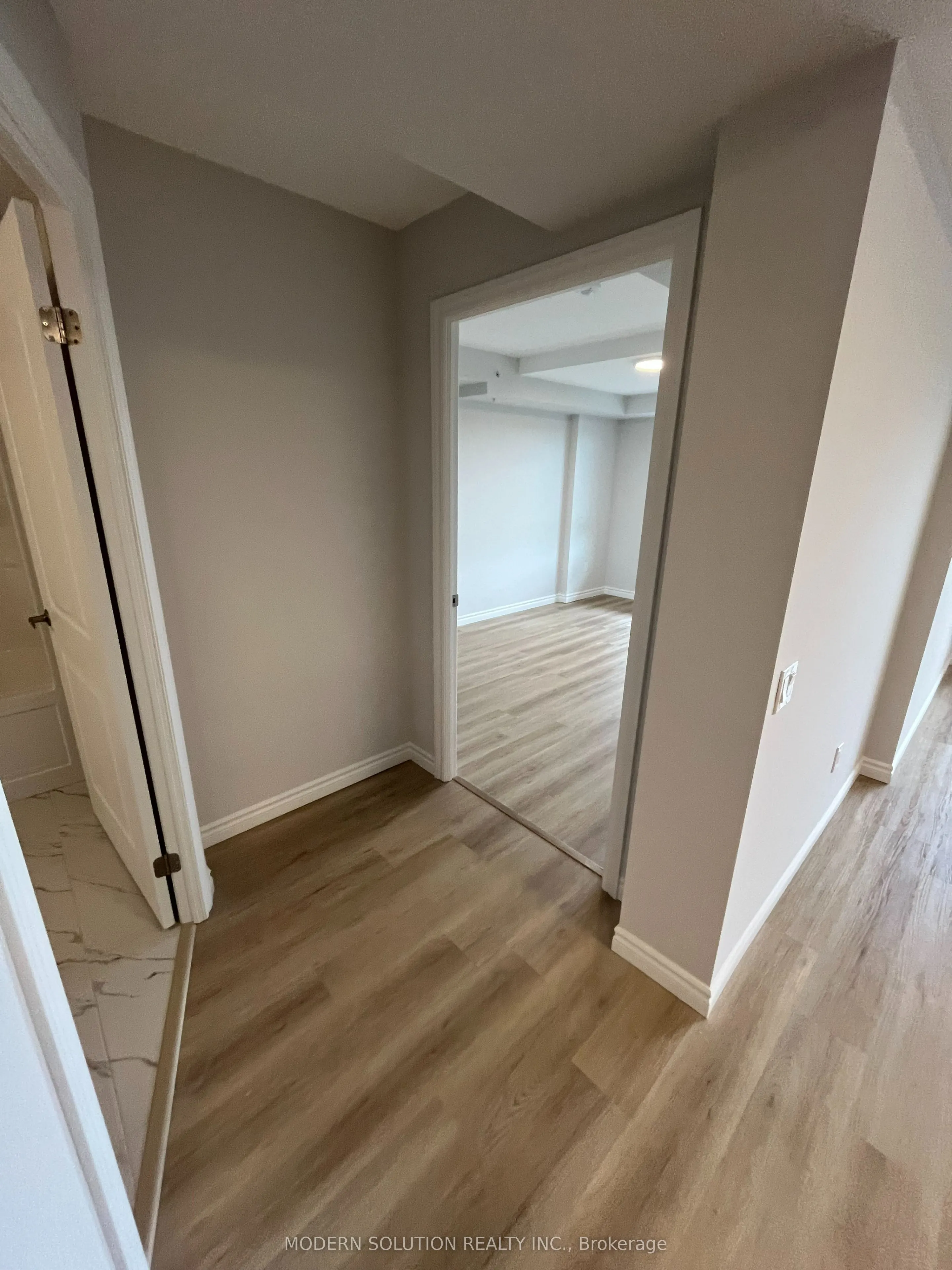 425 Watson Parkway N, #707