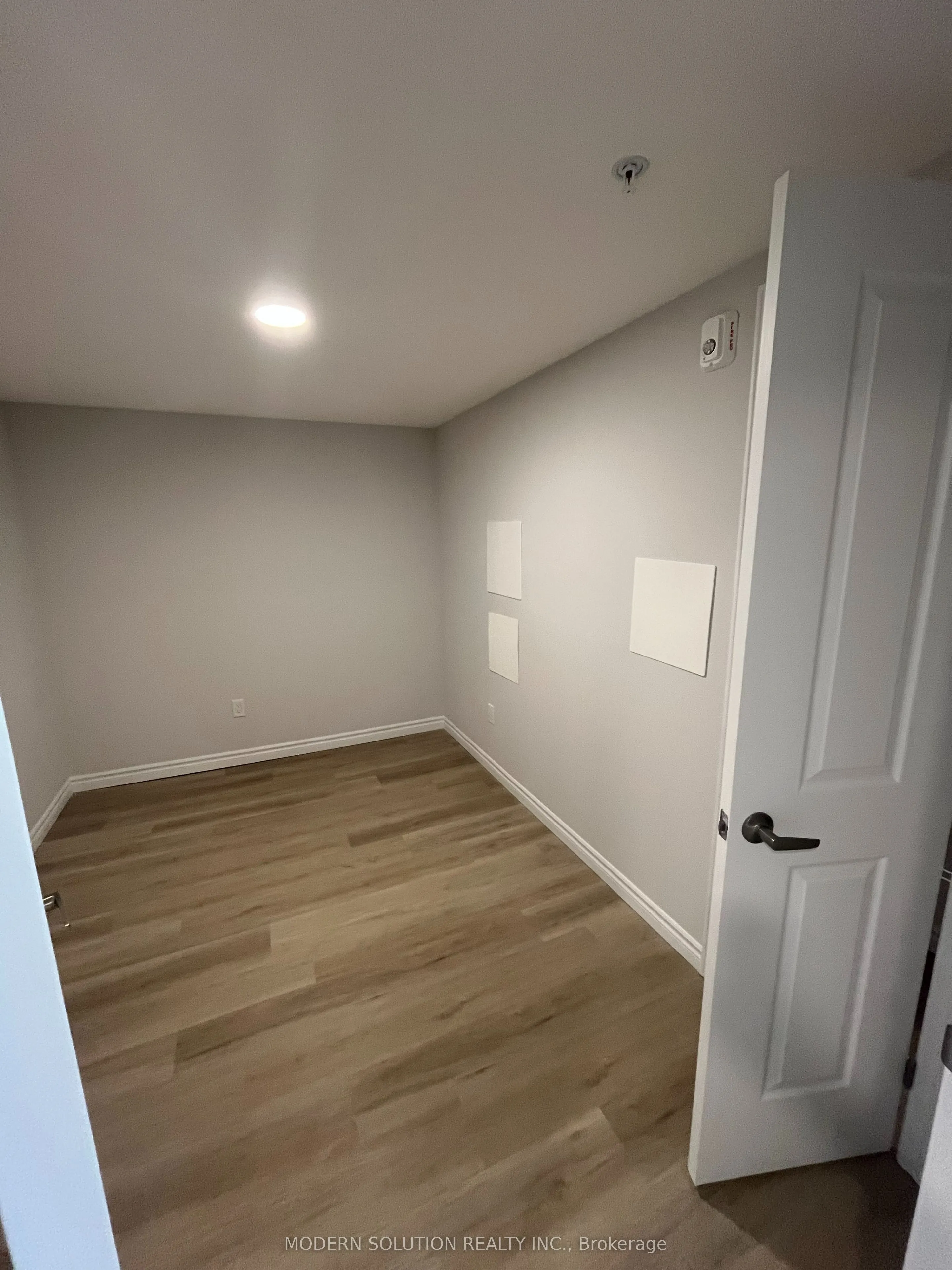 425 Watson Parkway N, #707