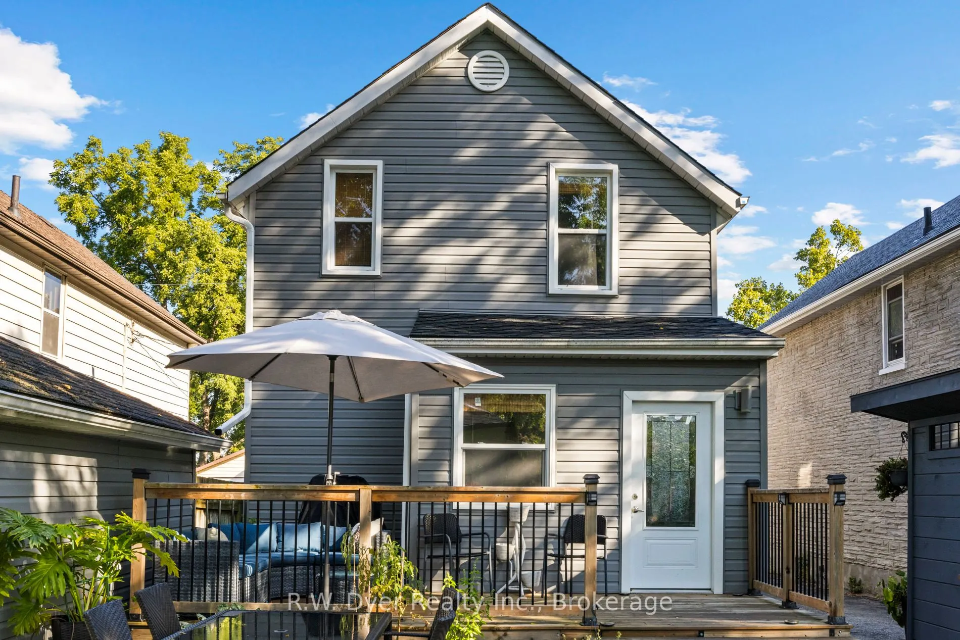 97 Oak Street