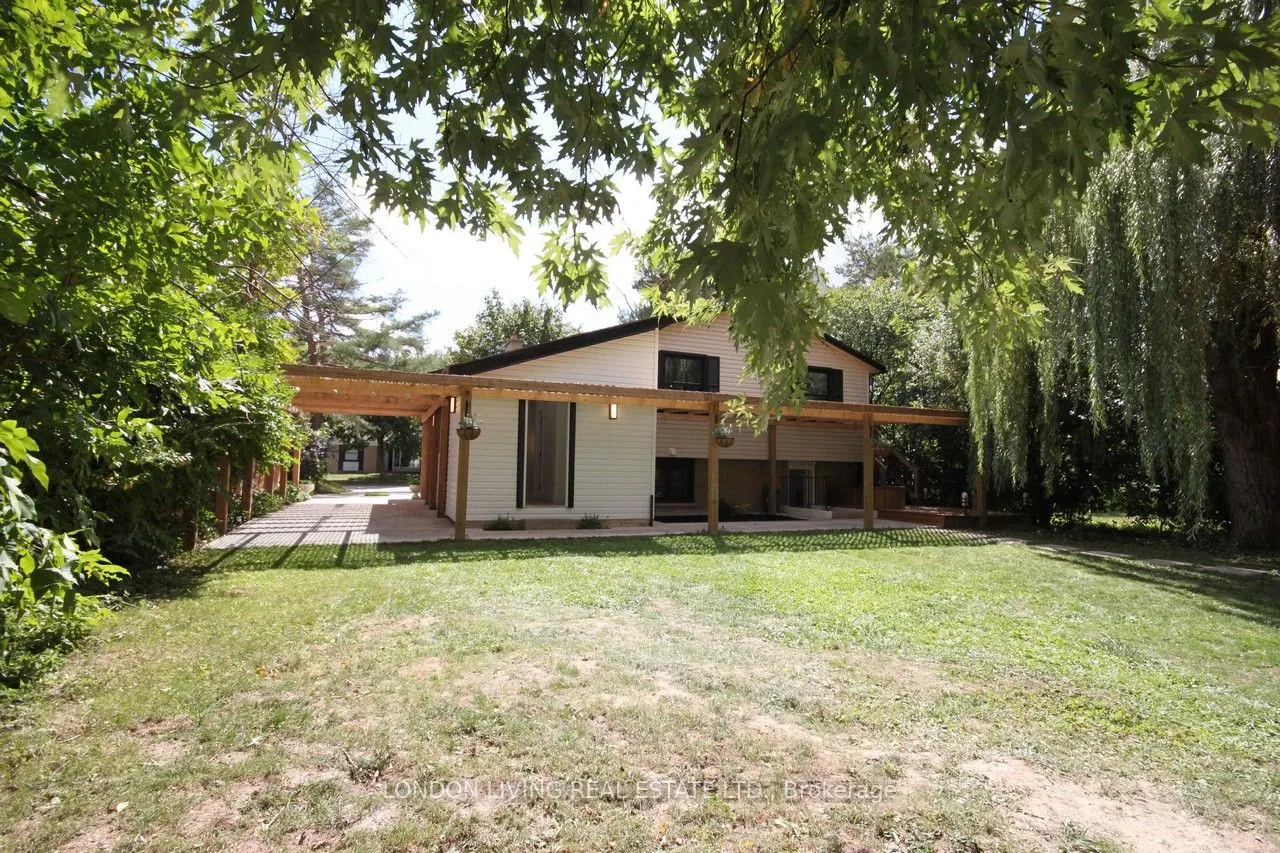 890 Viscount Road