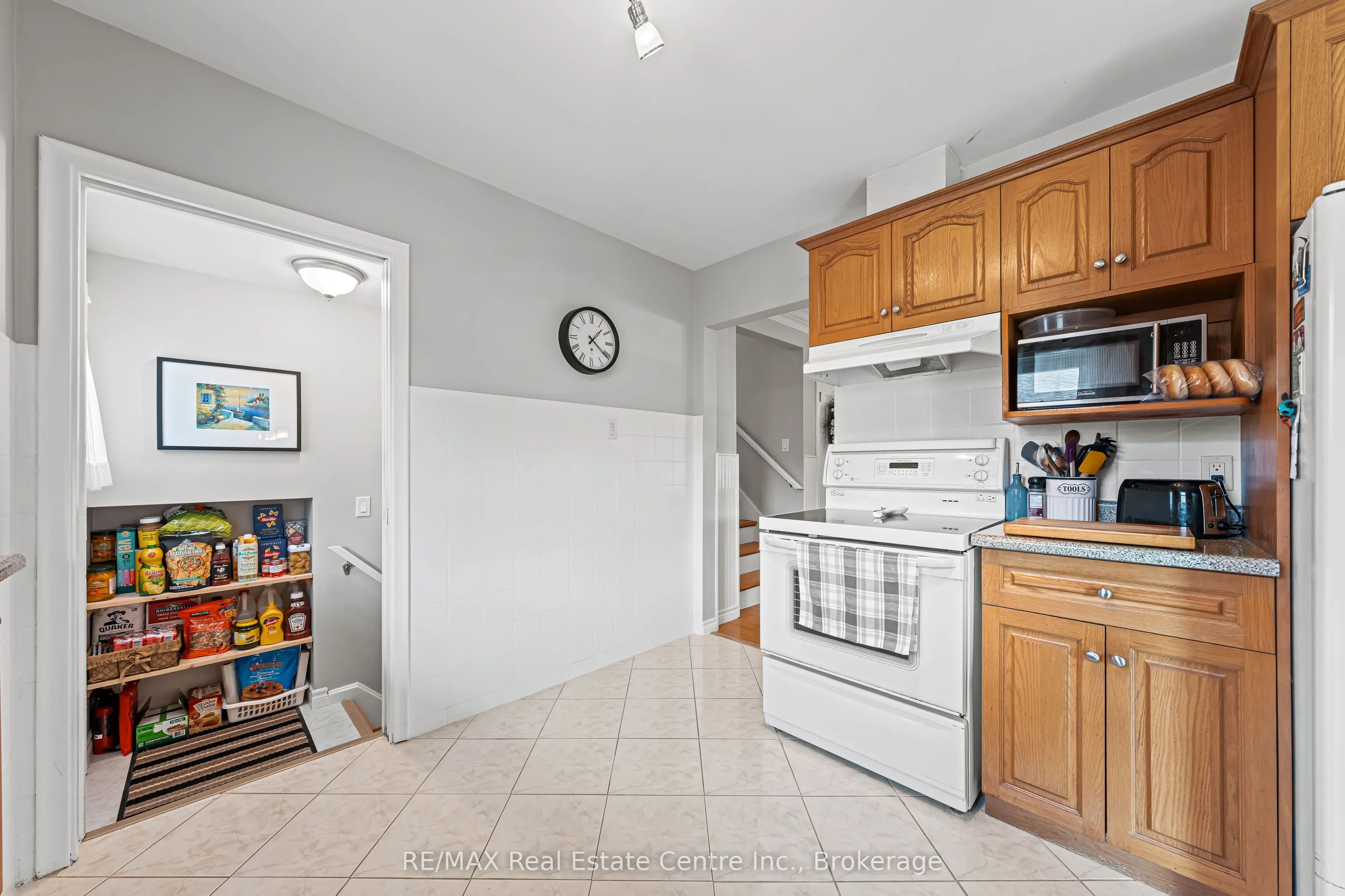 10 Inlet Avenue