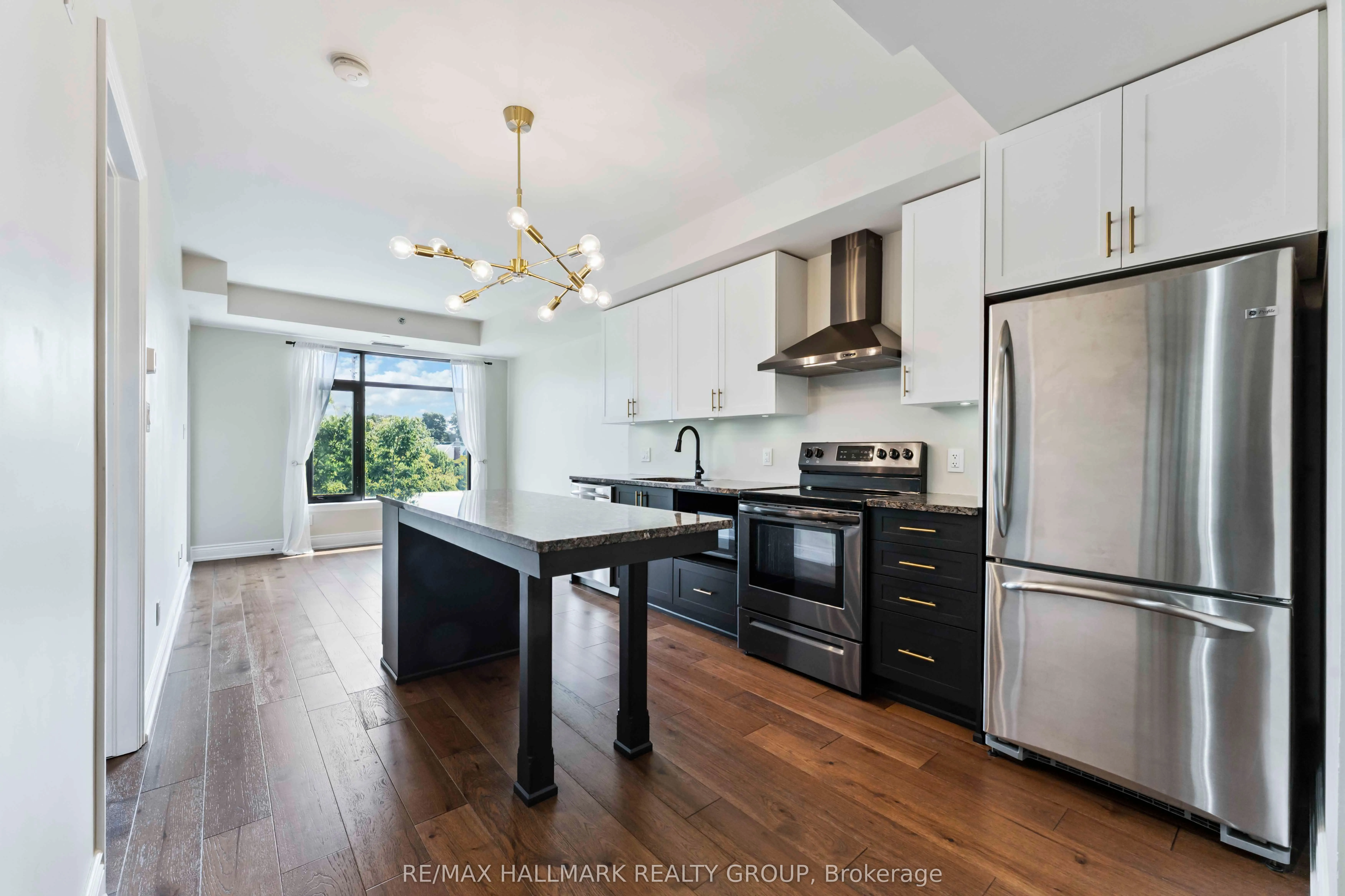 808 Bronson Avenue, #316
