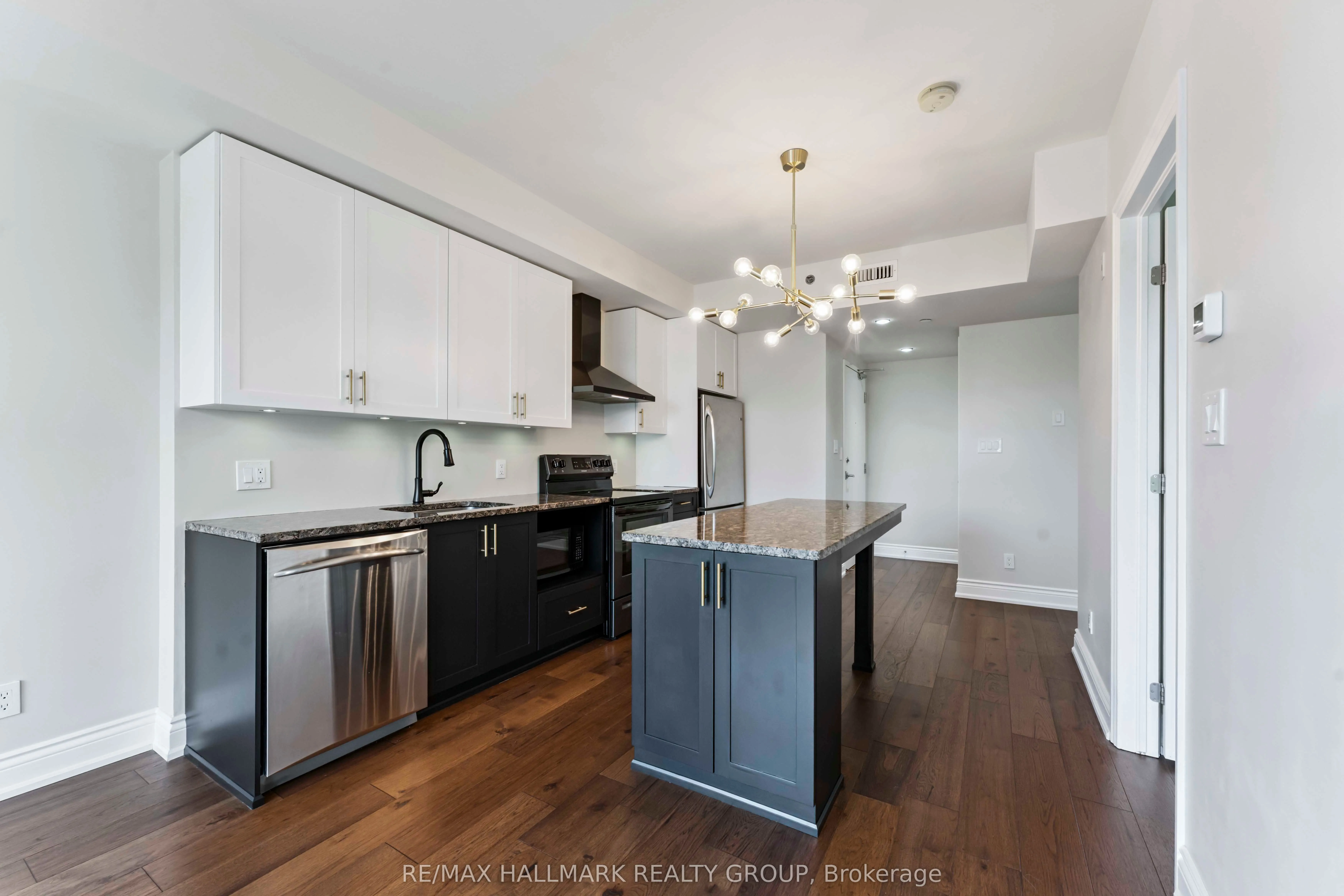 808 Bronson Avenue, #316