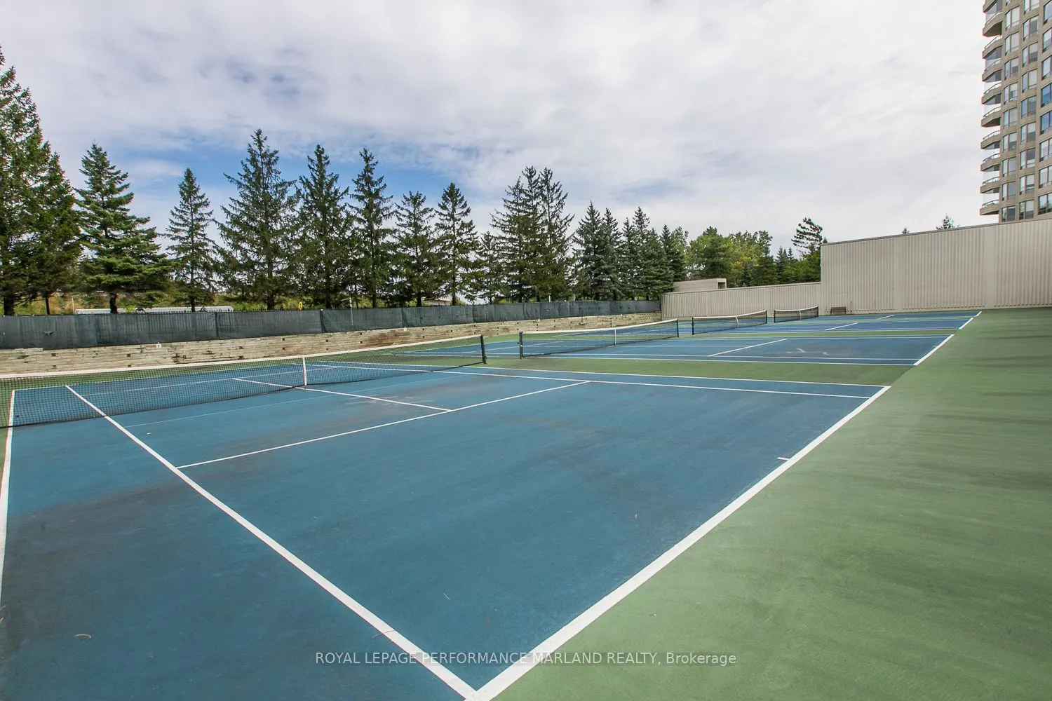 1510 Riverside Drive, #2407