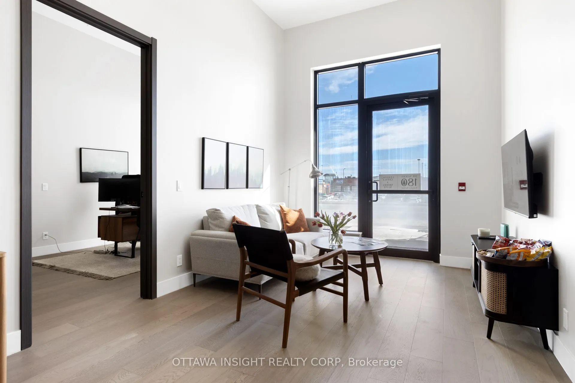 180 Kanata Avenue, #2E