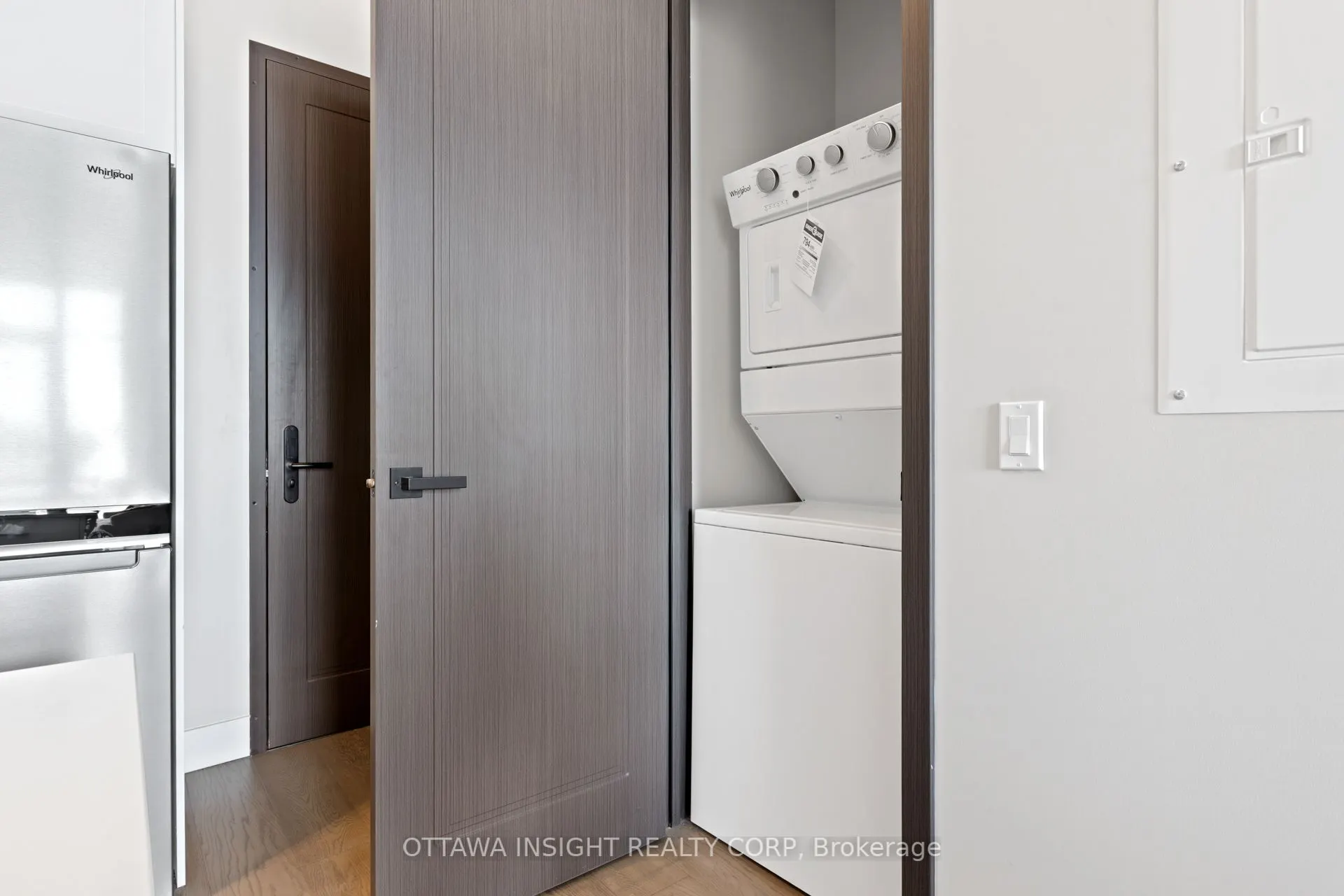 180 Kanata Avenue, #2E