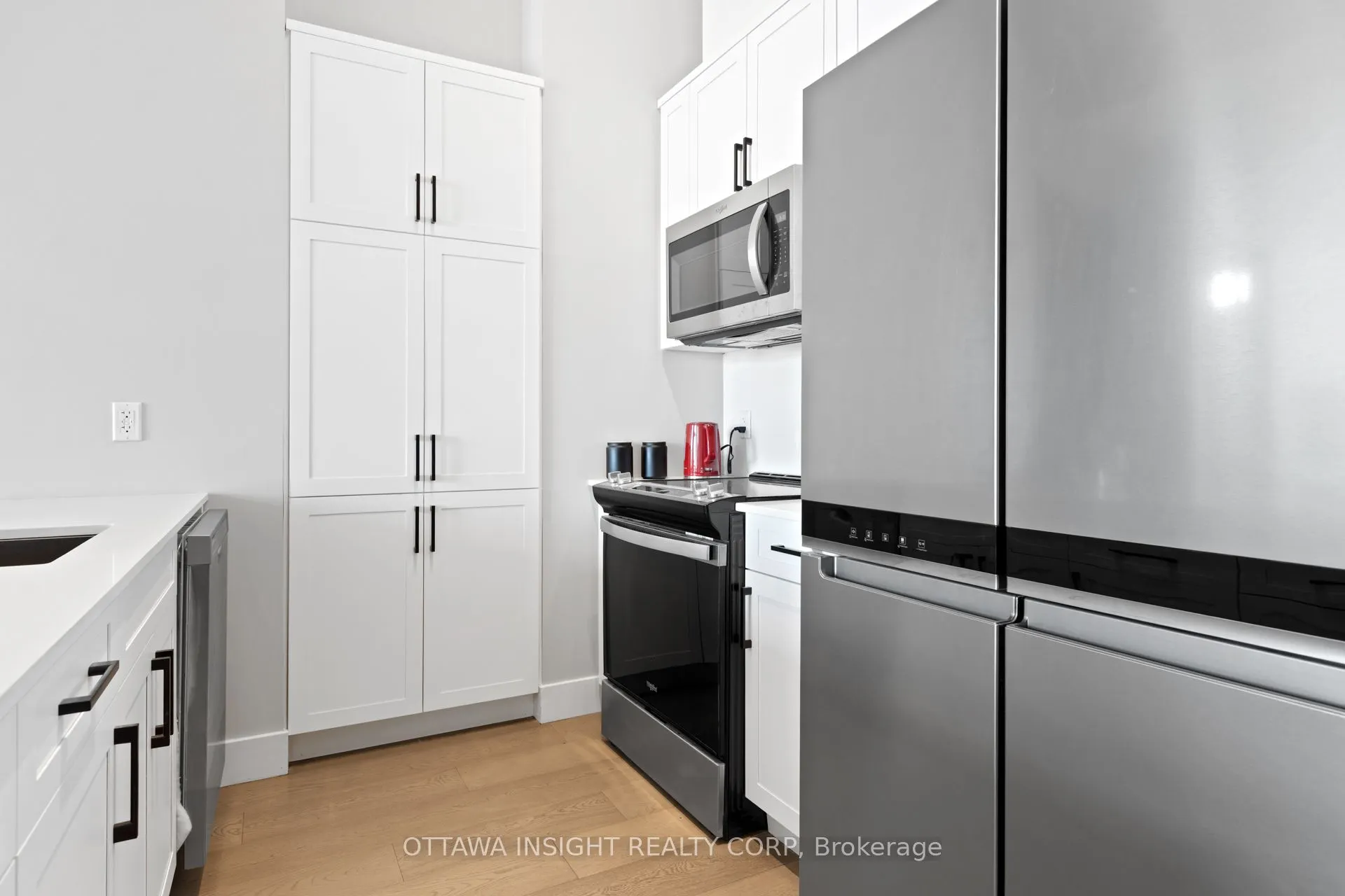 180 Kanata Avenue, #2E