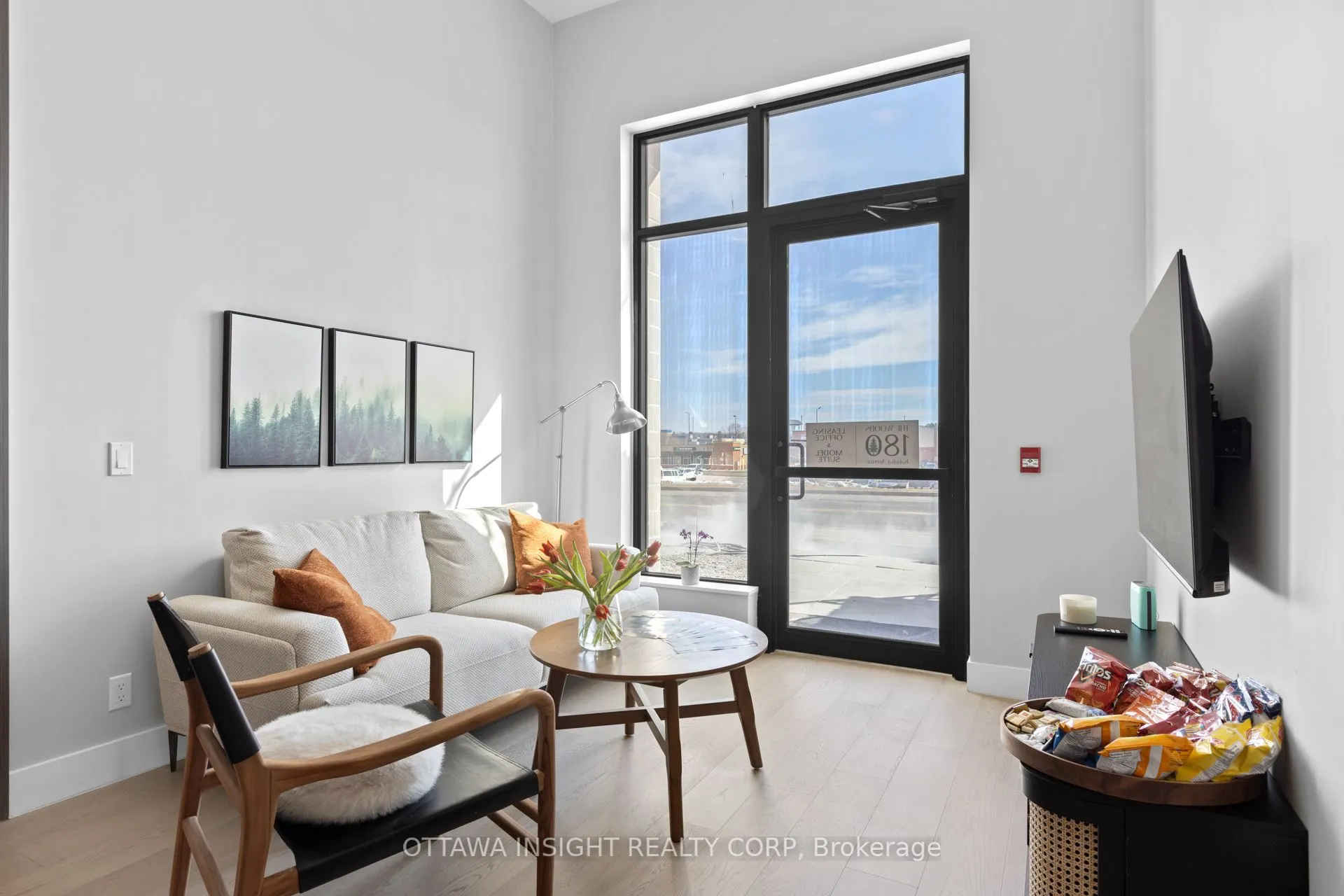 180 Kanata Avenue, #2E