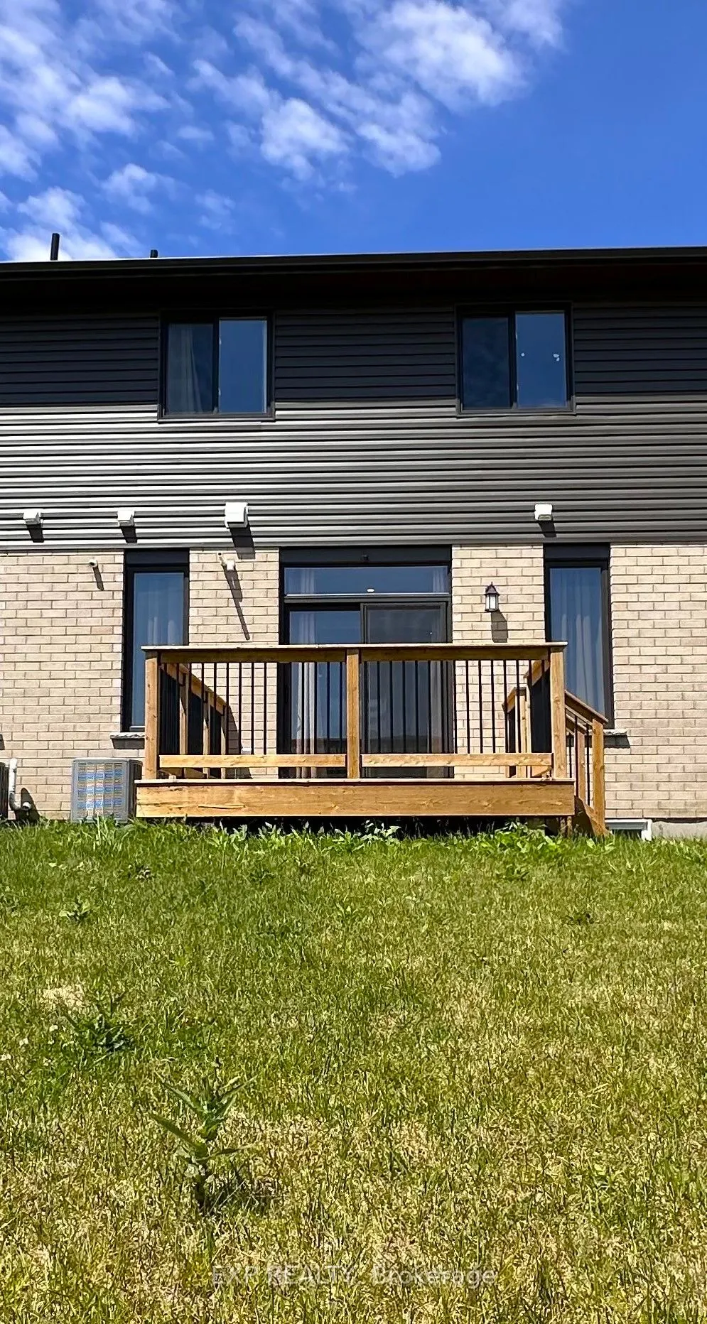 271 Renaissance Drive