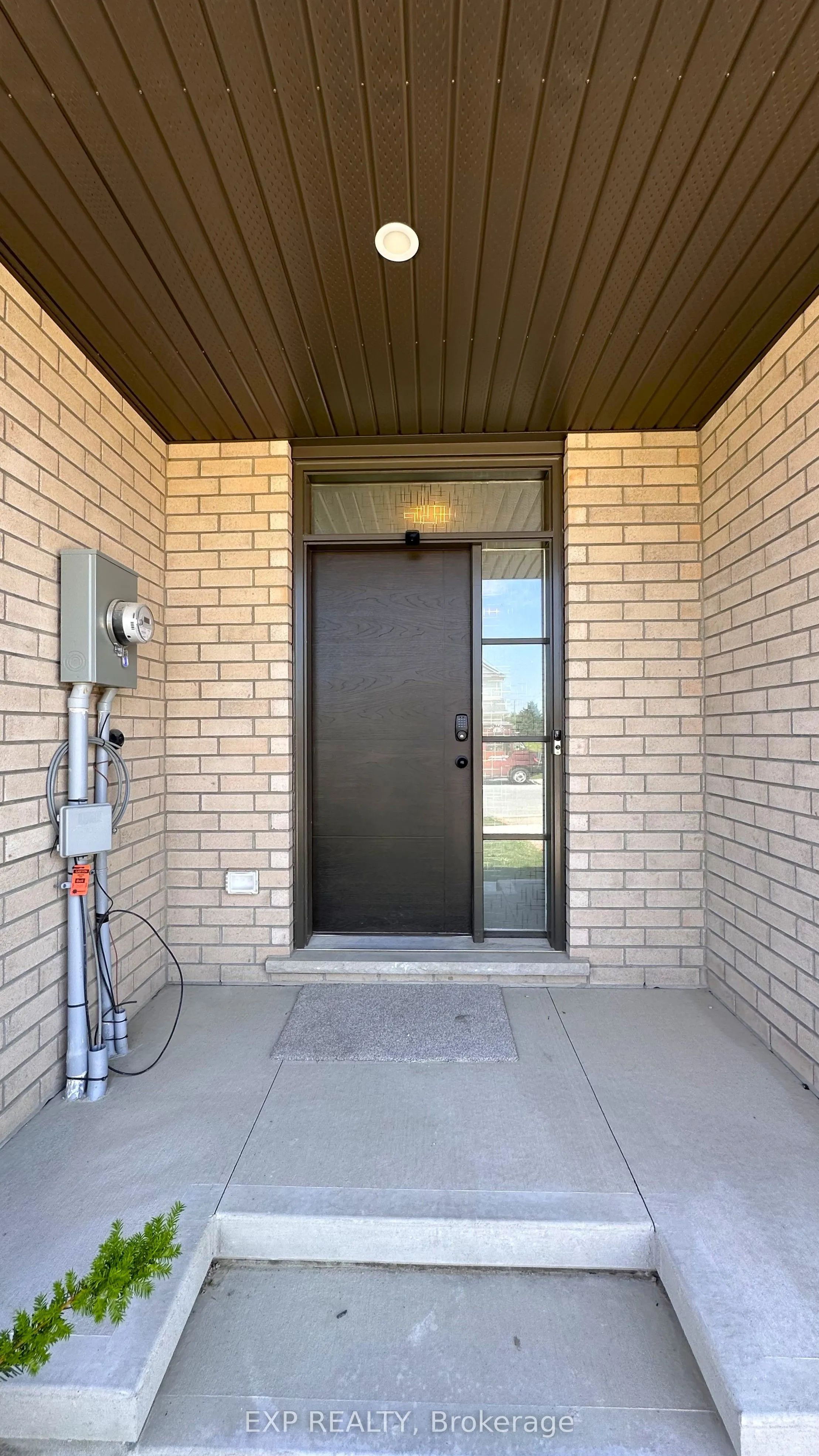 271 Renaissance Drive