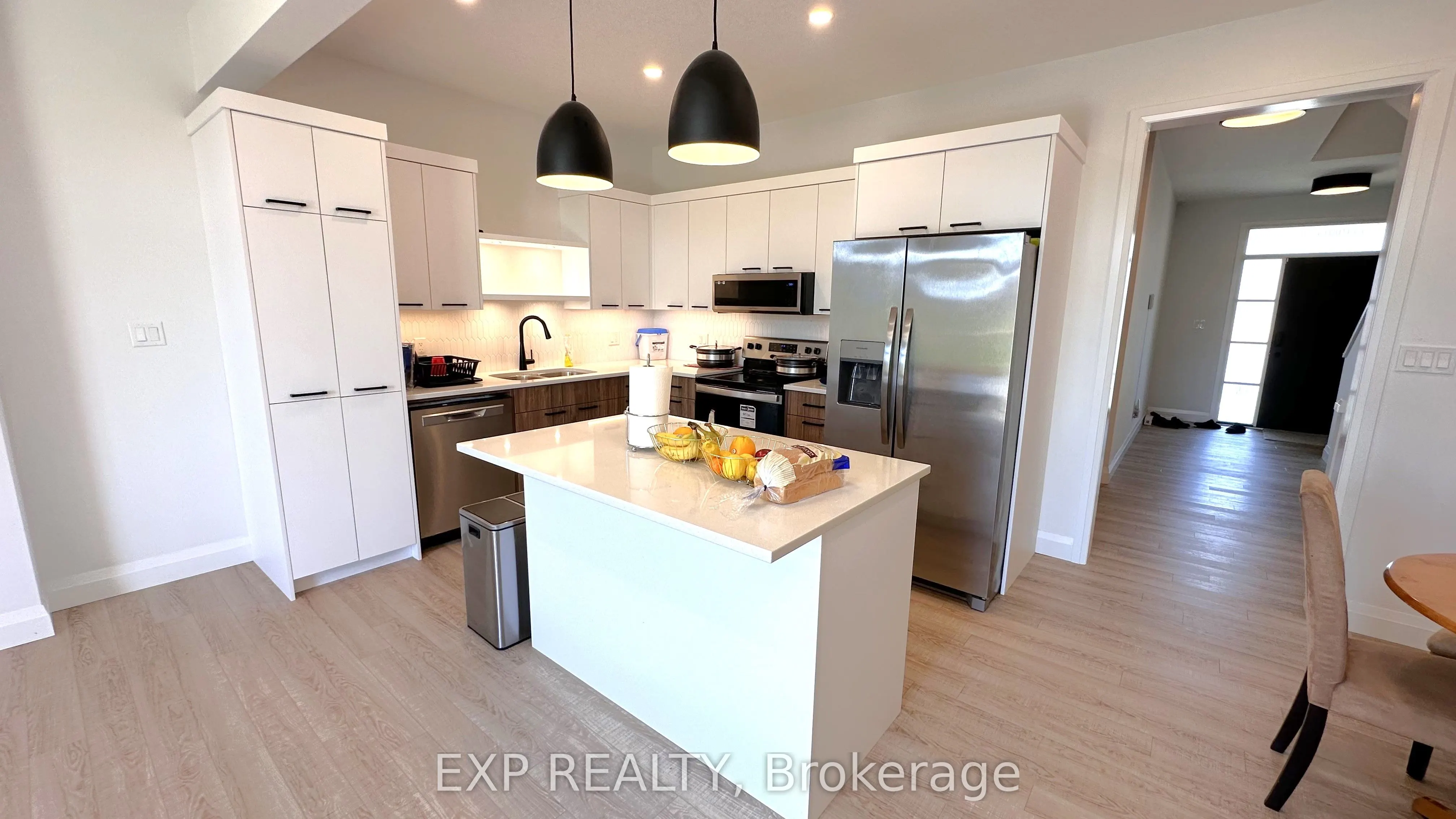 271 Renaissance Drive