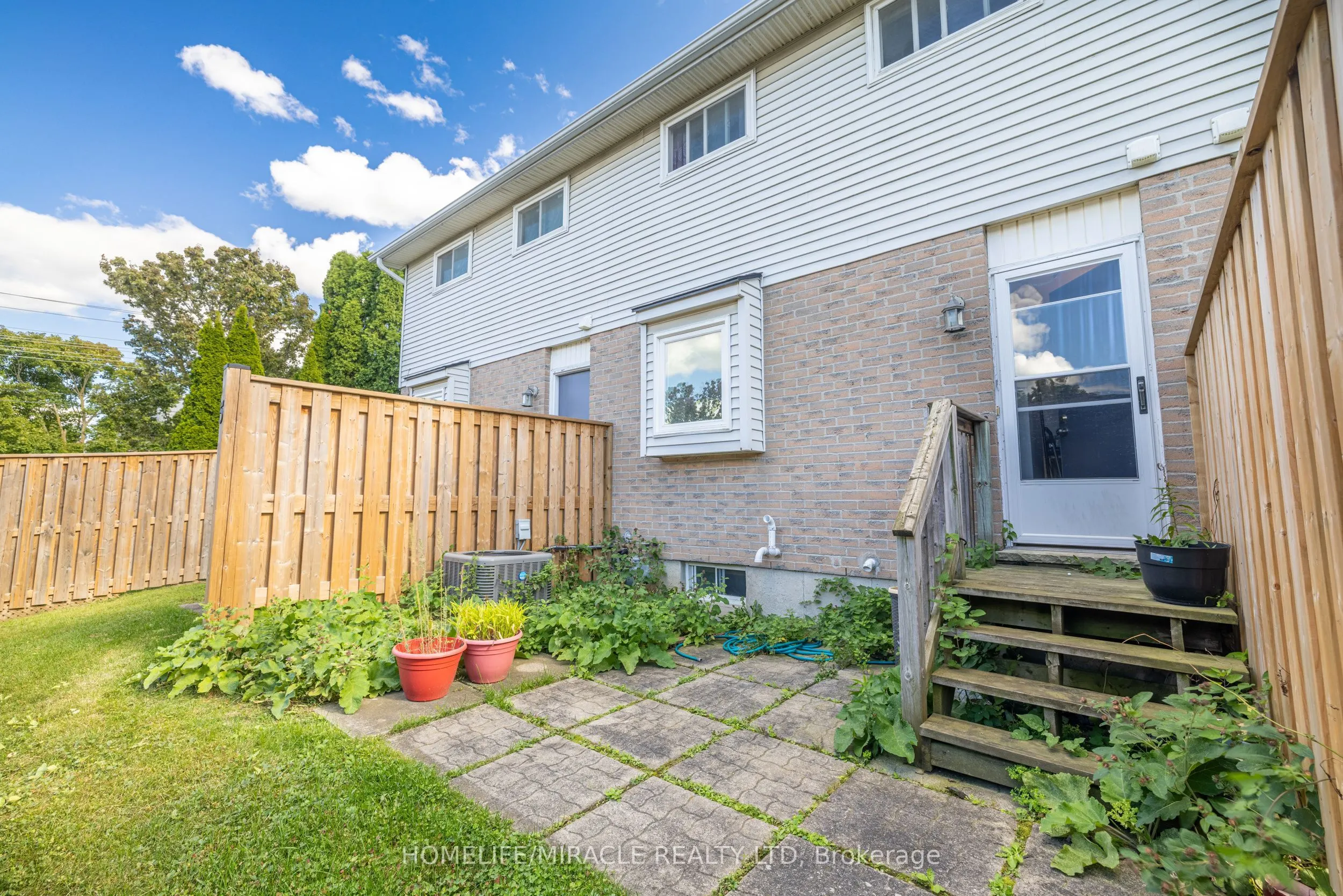 259 LANSDOWNE Avenue, #4
