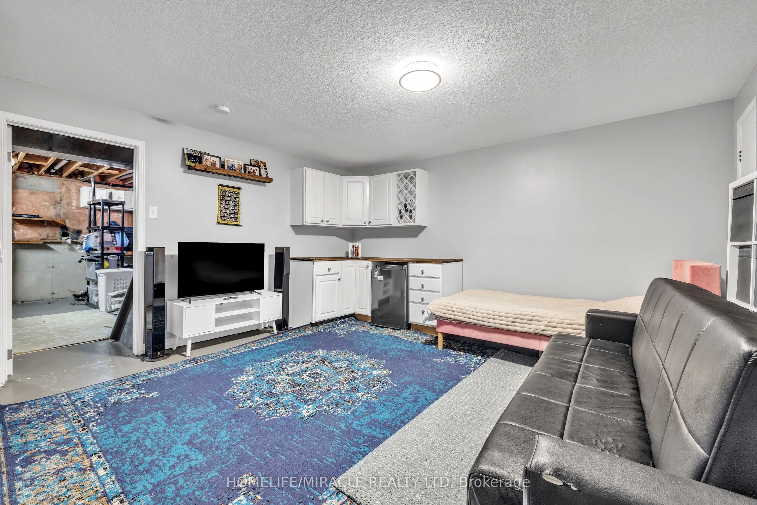 259 LANSDOWNE Avenue, #4