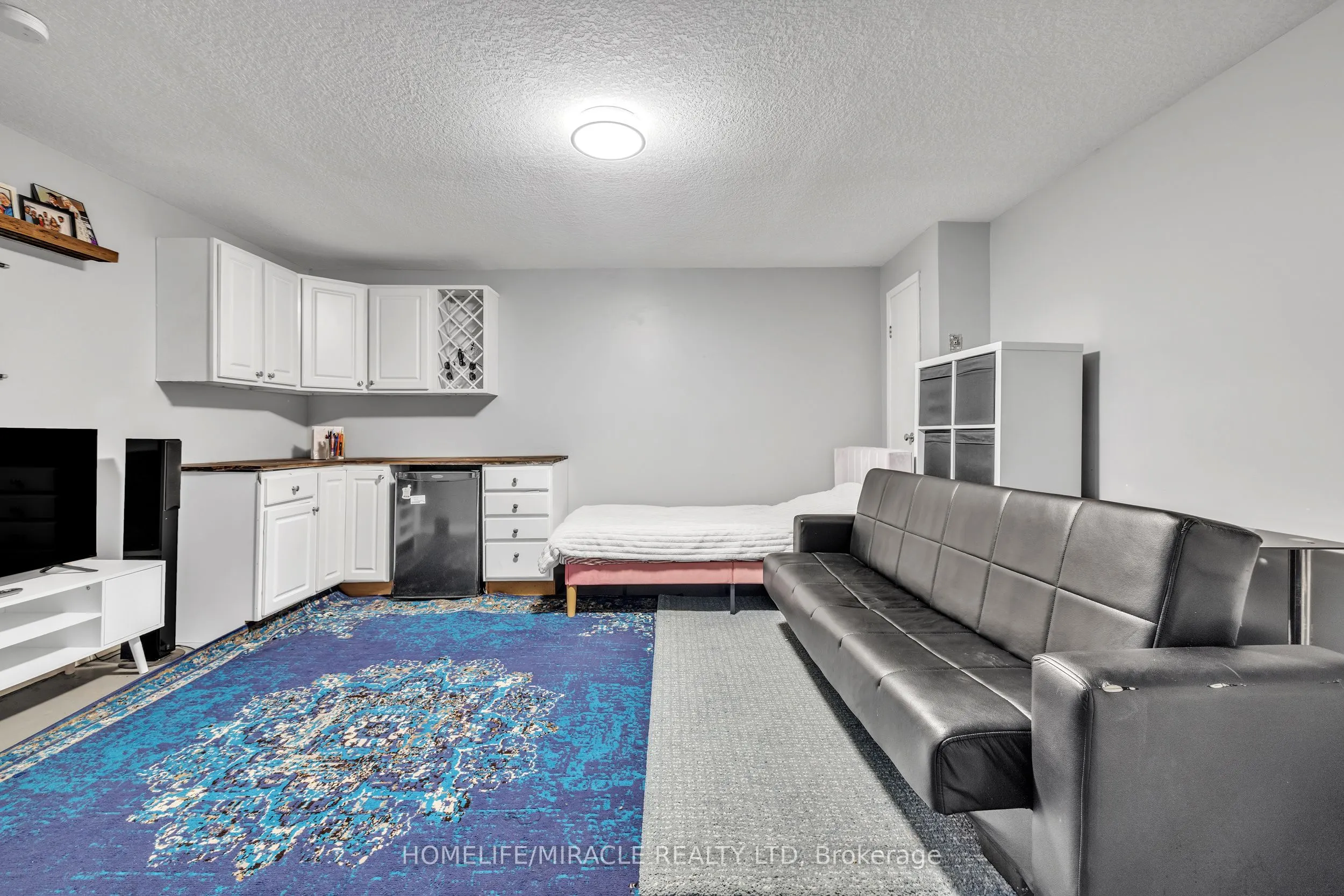 259 LANSDOWNE Avenue, #4