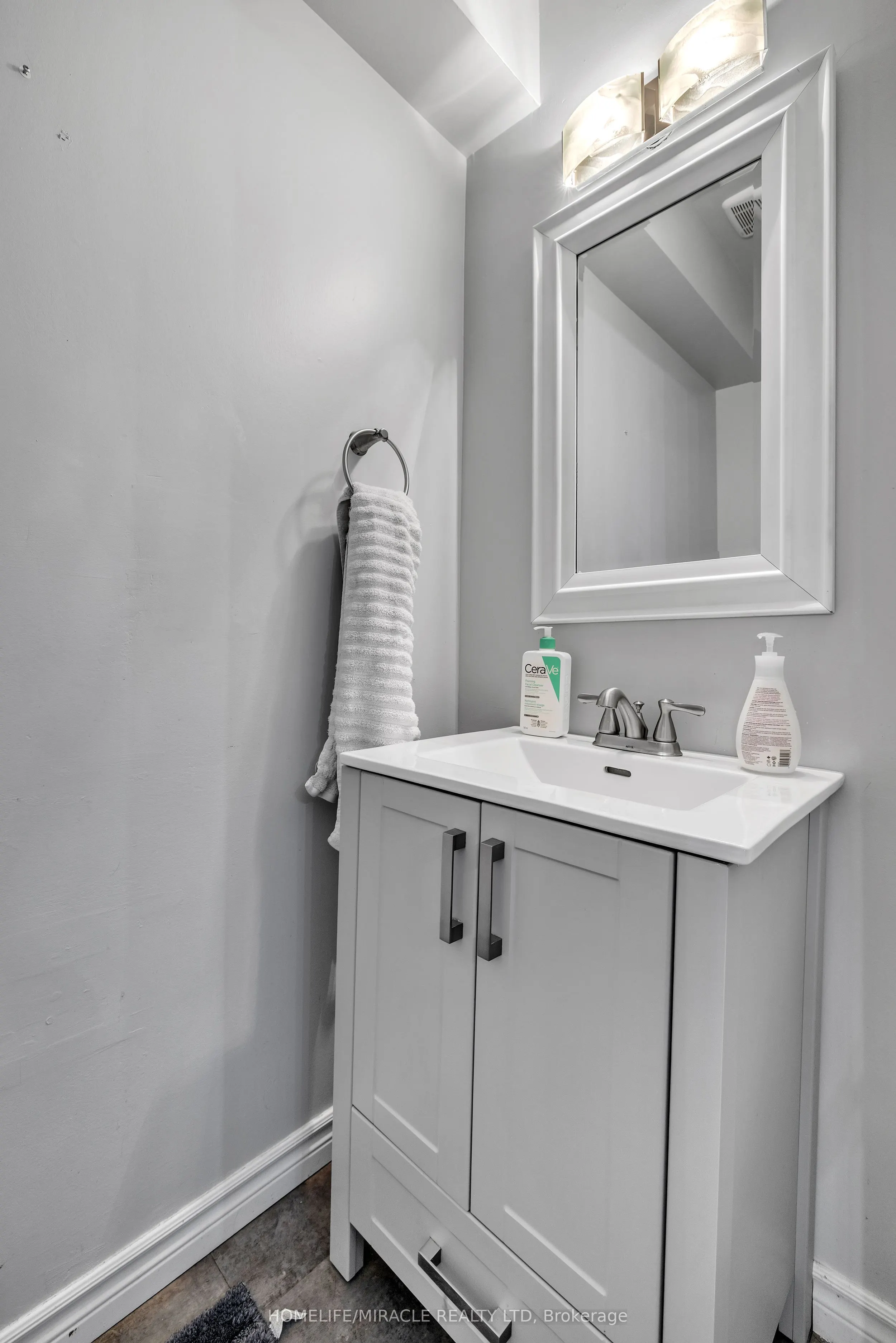 259 LANSDOWNE Avenue, #4