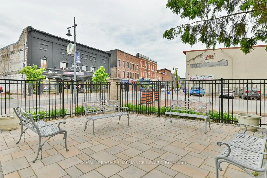 344 Front Street, #906