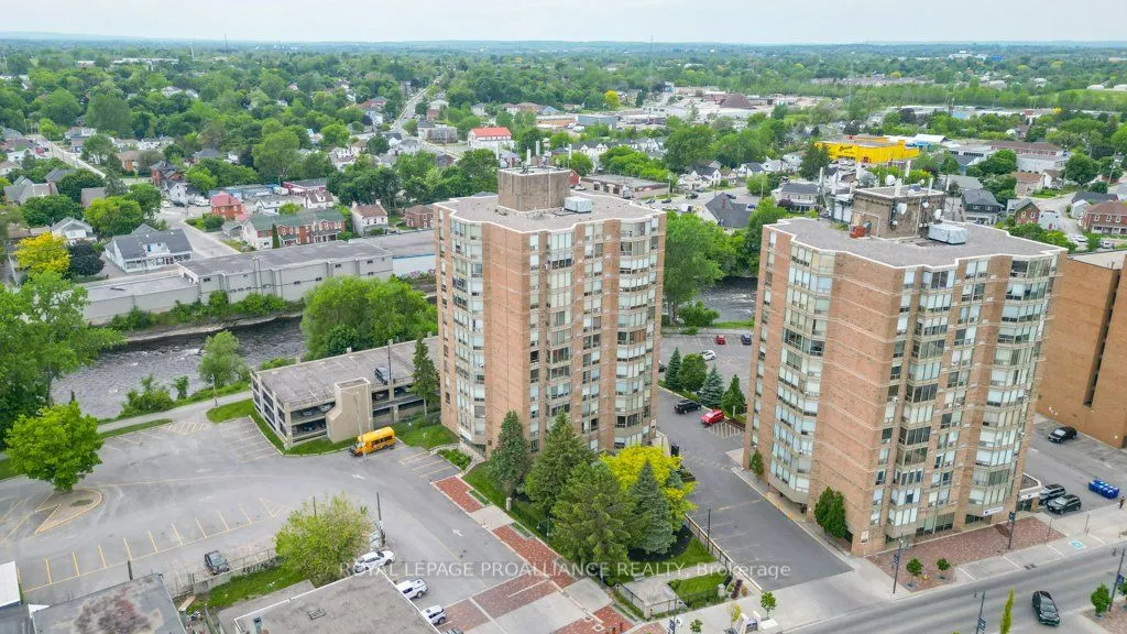344 Front Street, #906