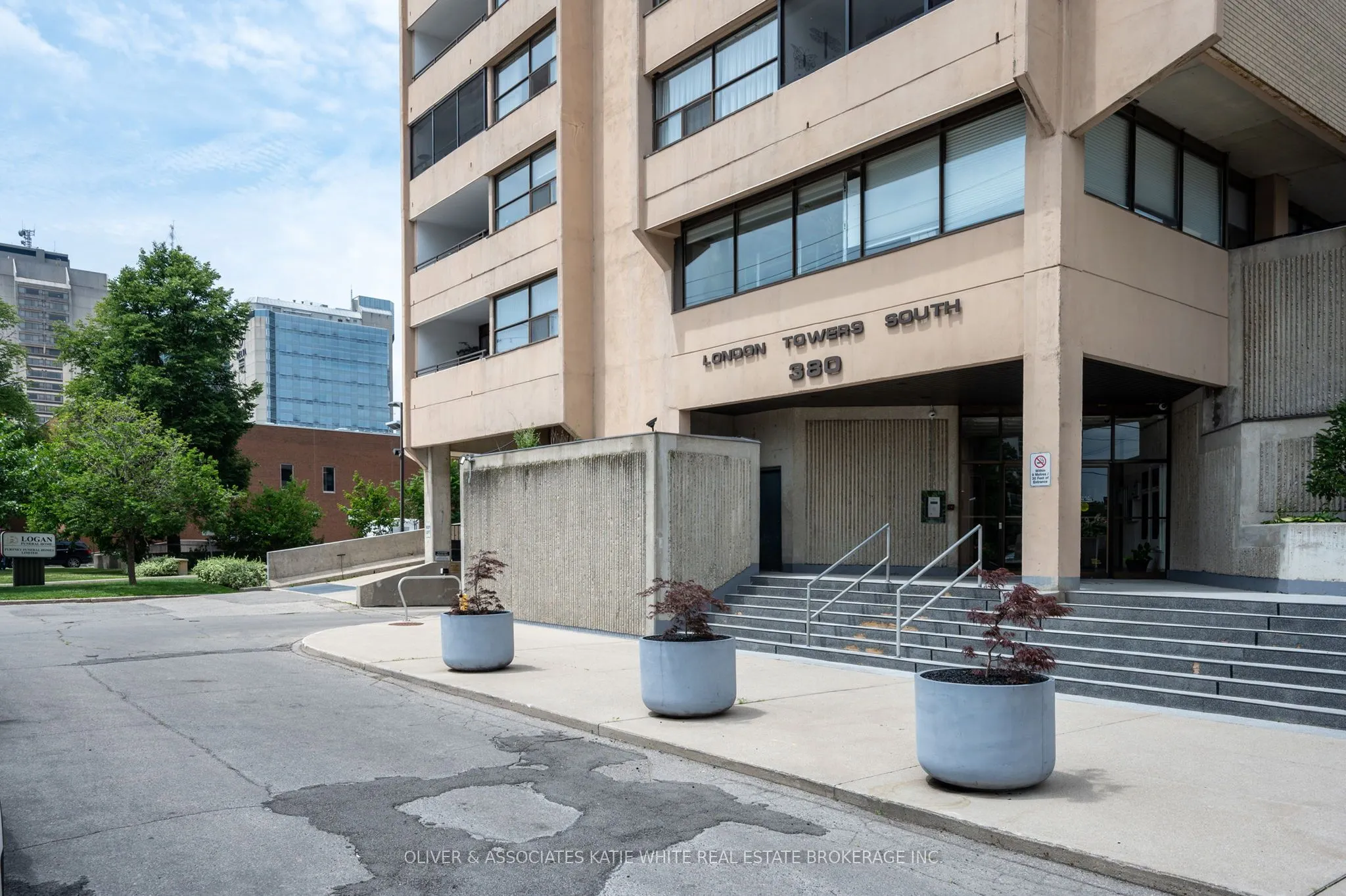 380 King Street, #1507