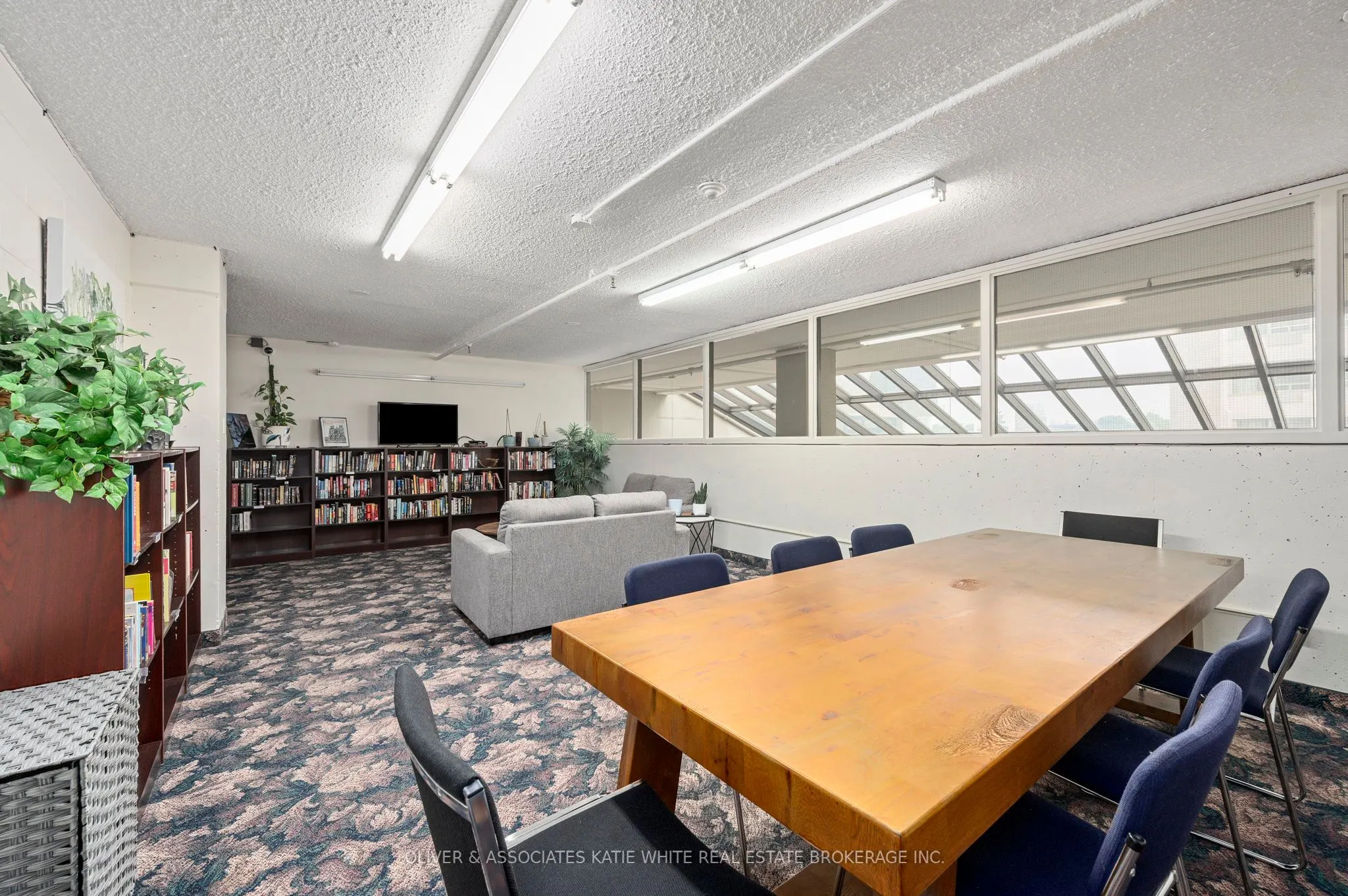 380 King Street, #1507