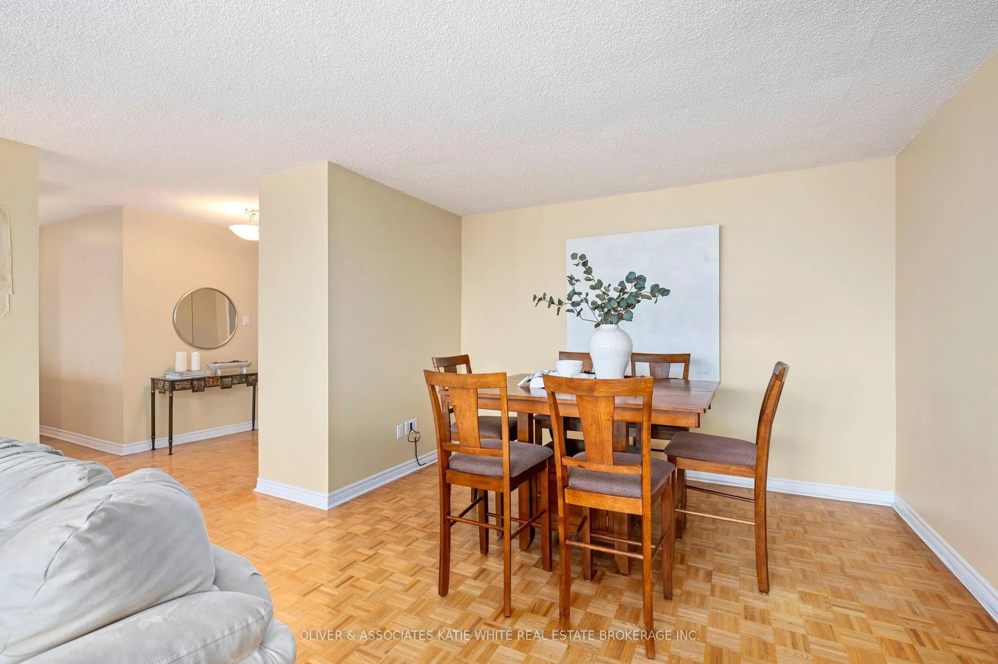 380 King Street, #1507