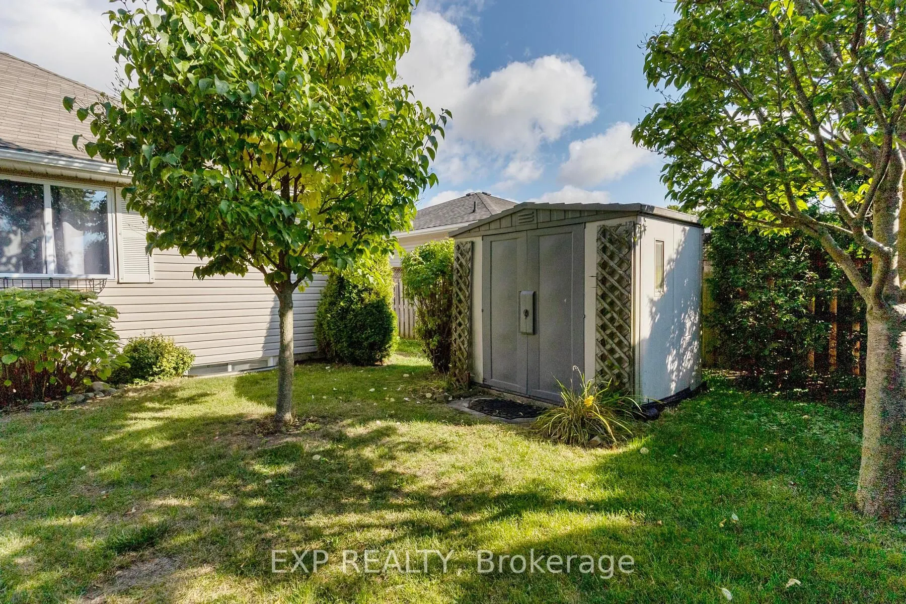 32 SCOURFIELD Drive