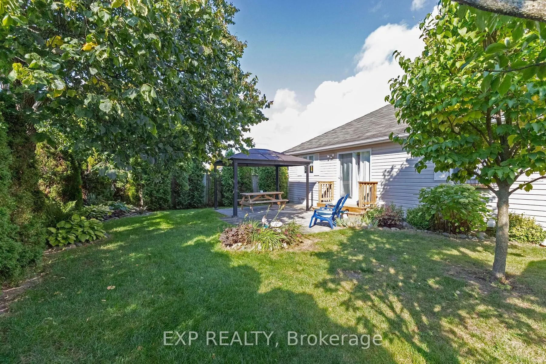32 SCOURFIELD Drive