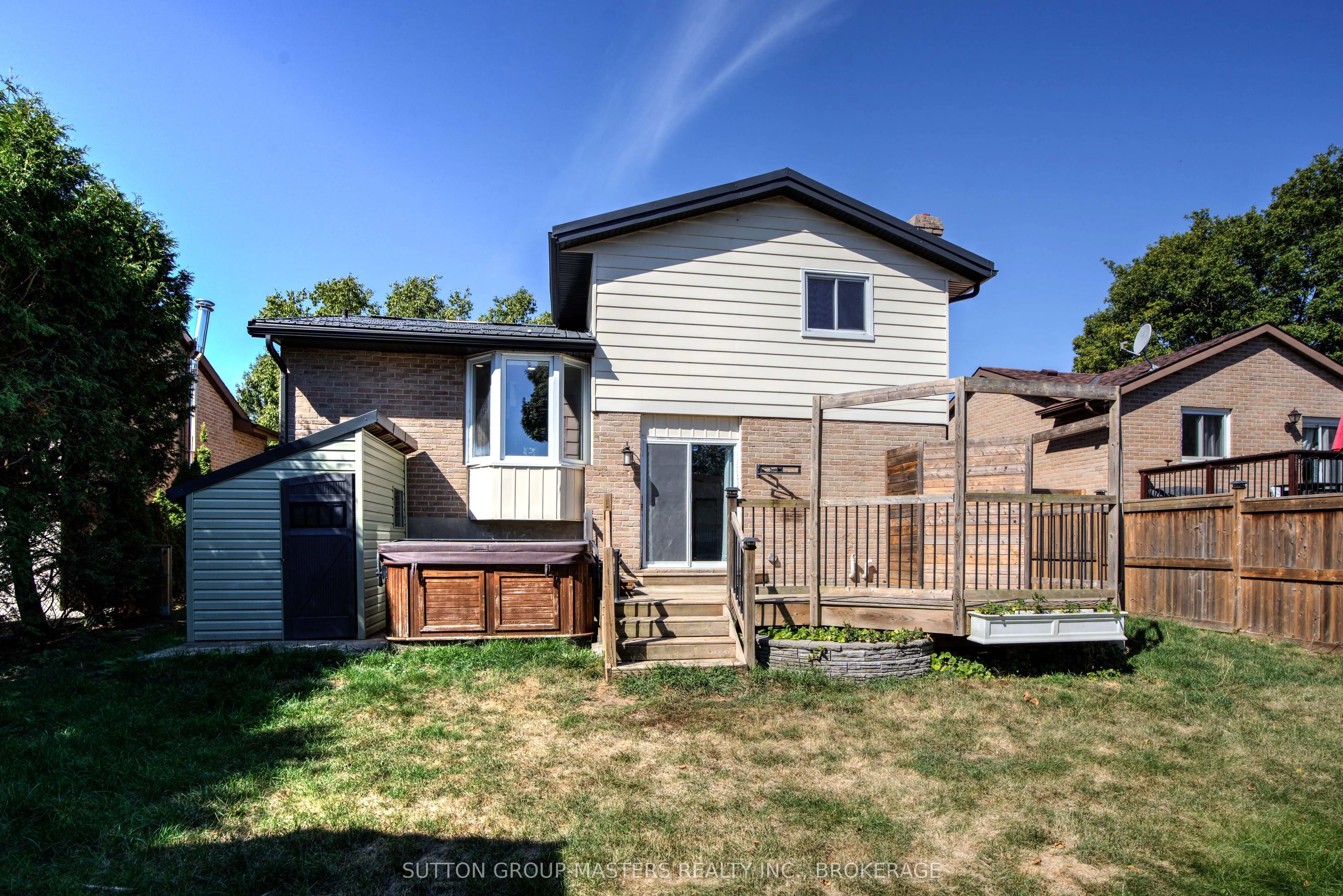 846 Sandringham Place