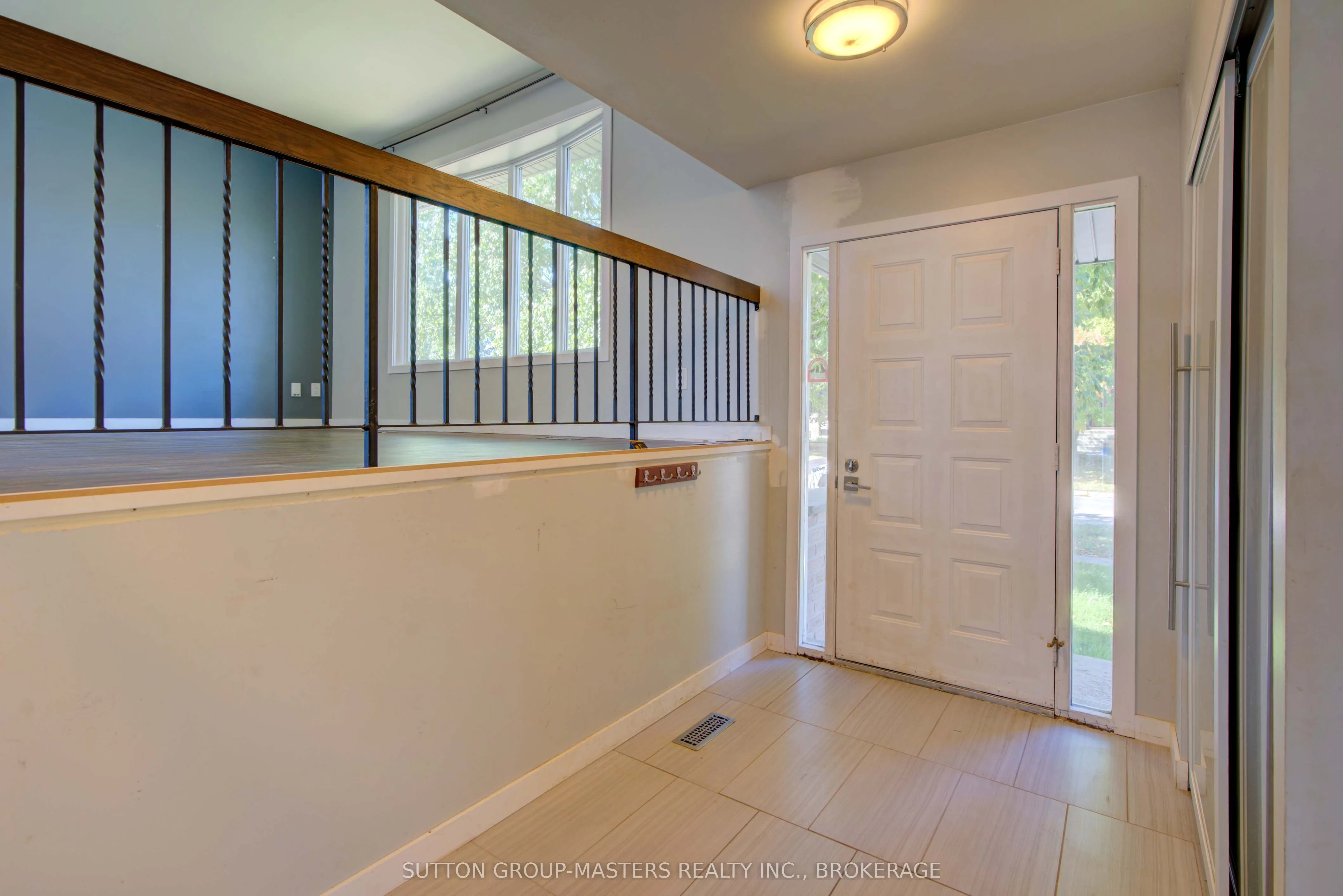 846 Sandringham Place