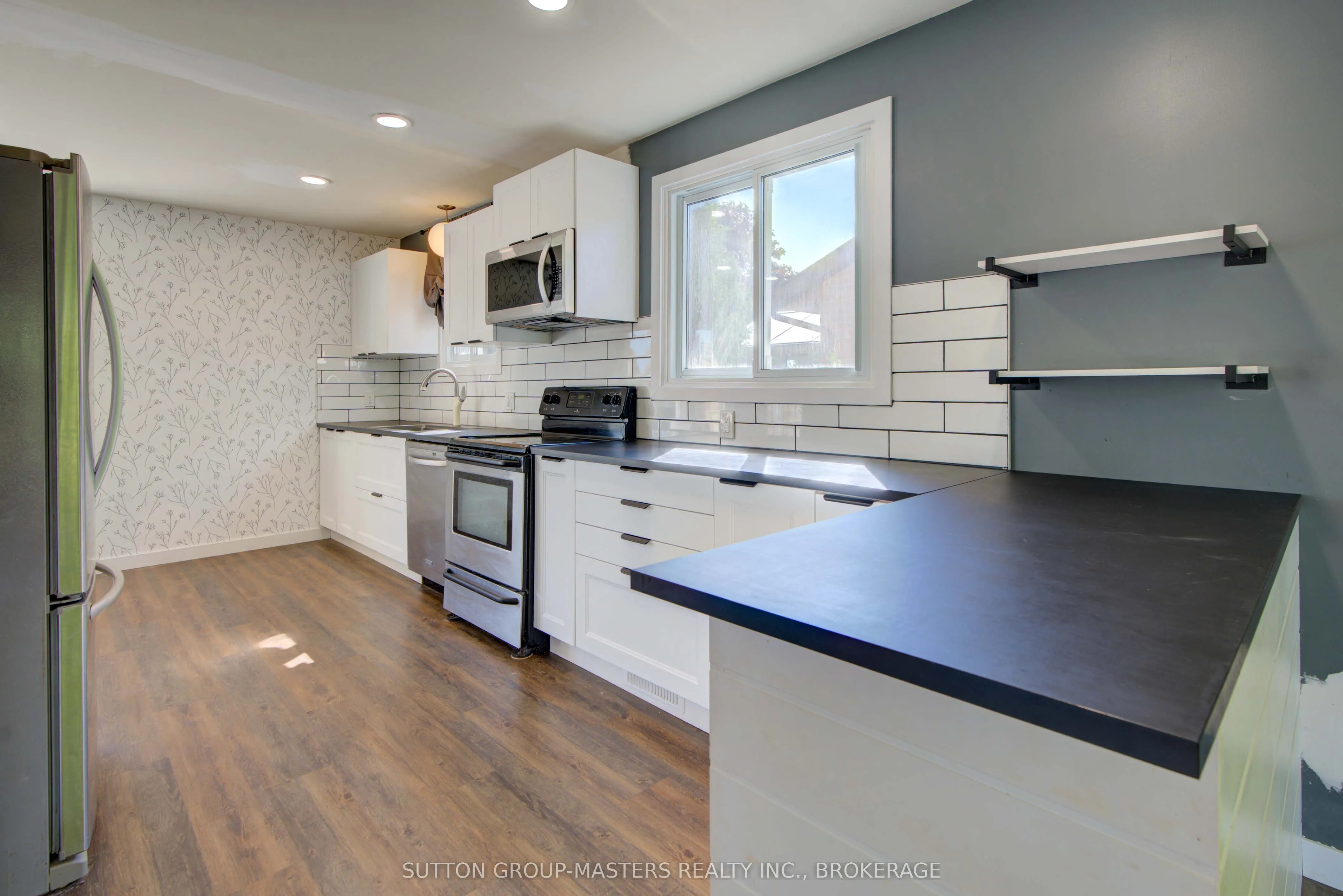 846 Sandringham Place