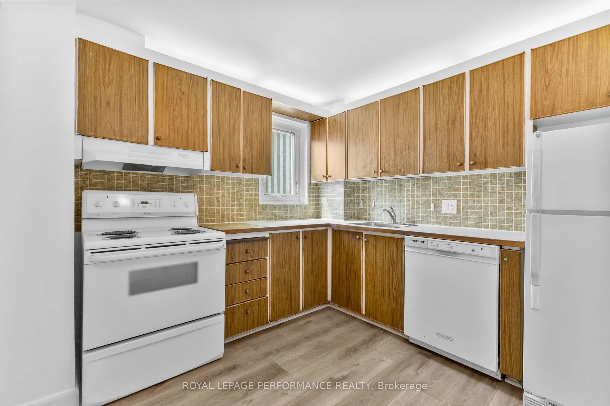 1171 Ambleside Drive, #1003