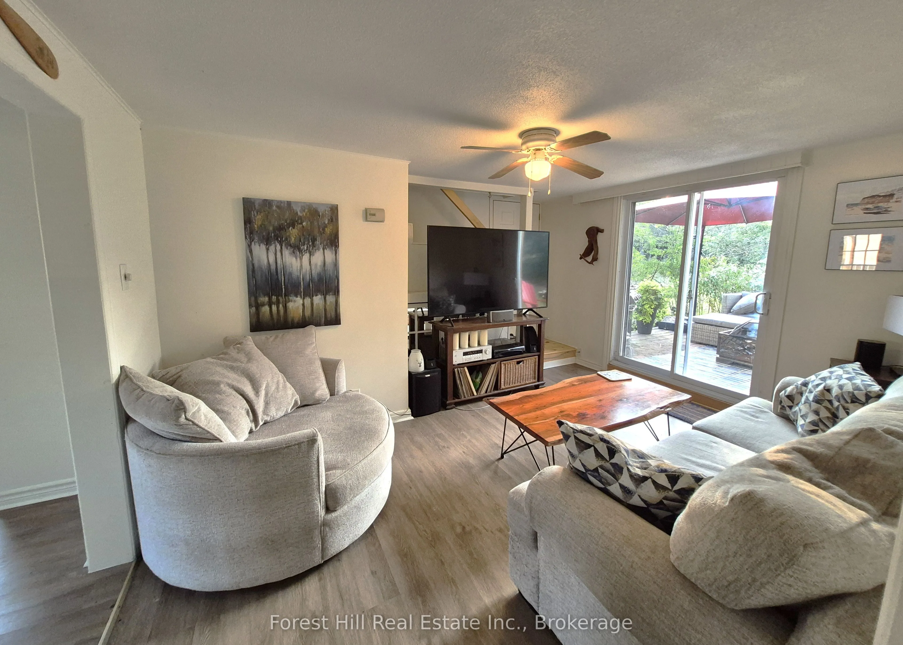 77 James Bay Junction Road S