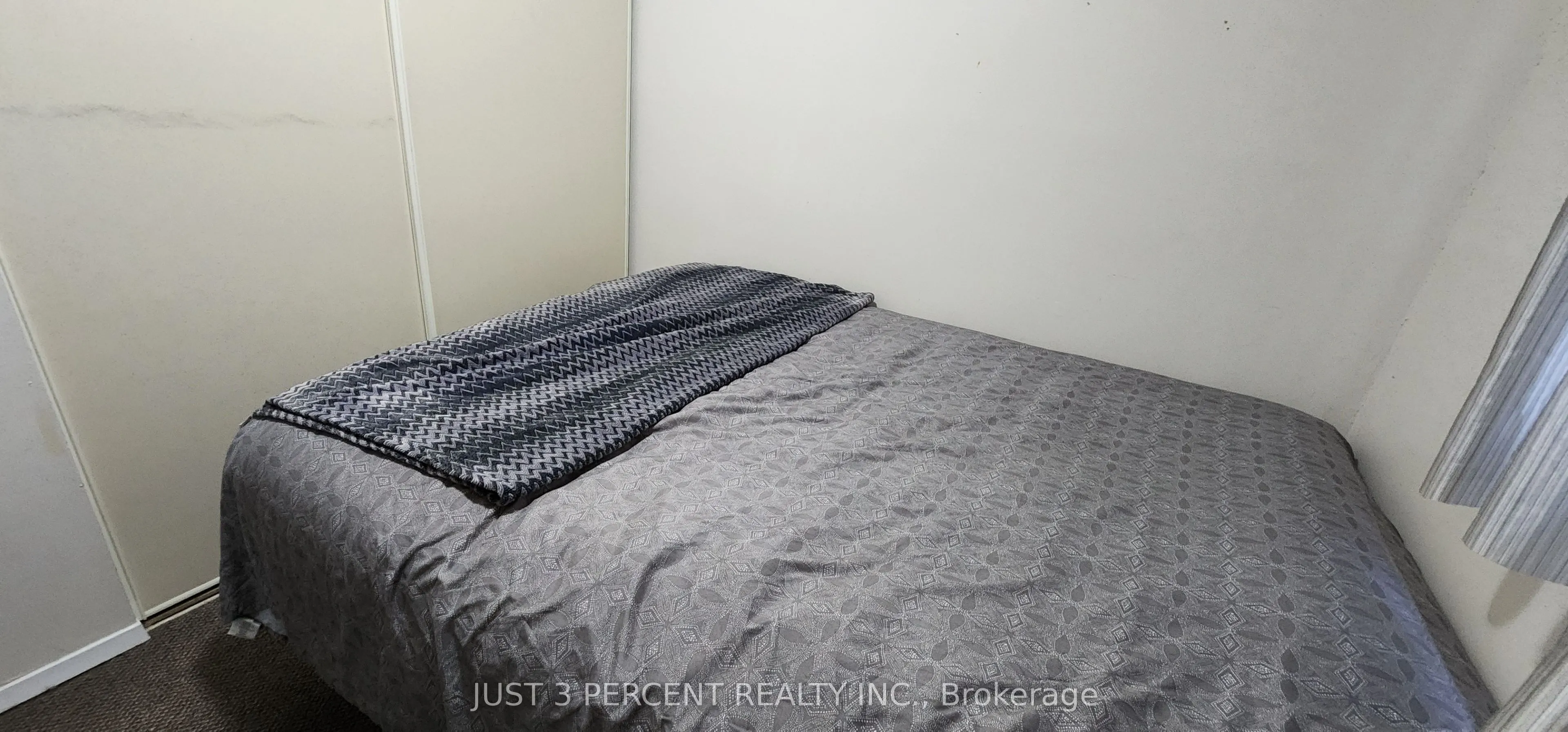 30 Champlain Crescent, #23
