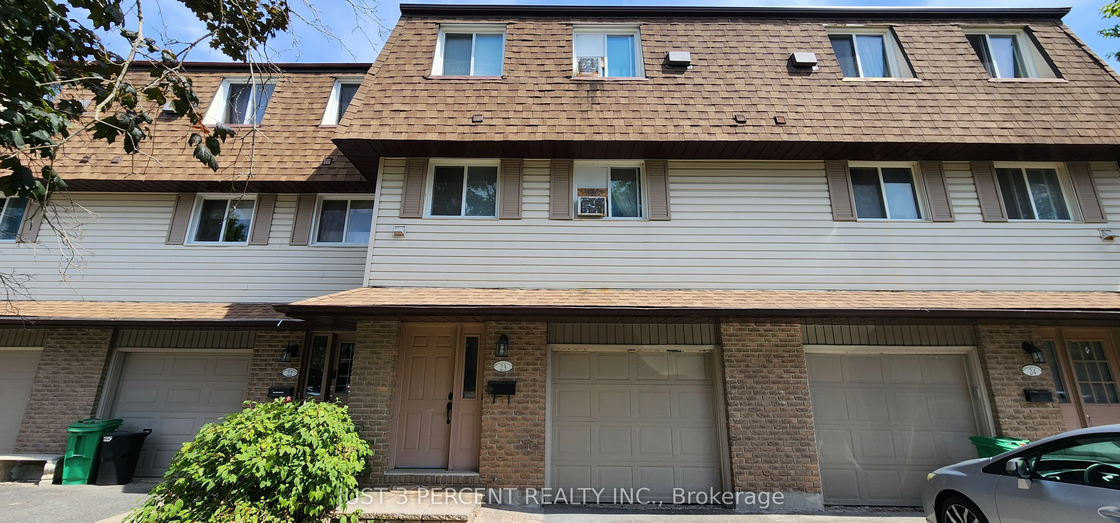 30 Champlain Crescent, #23