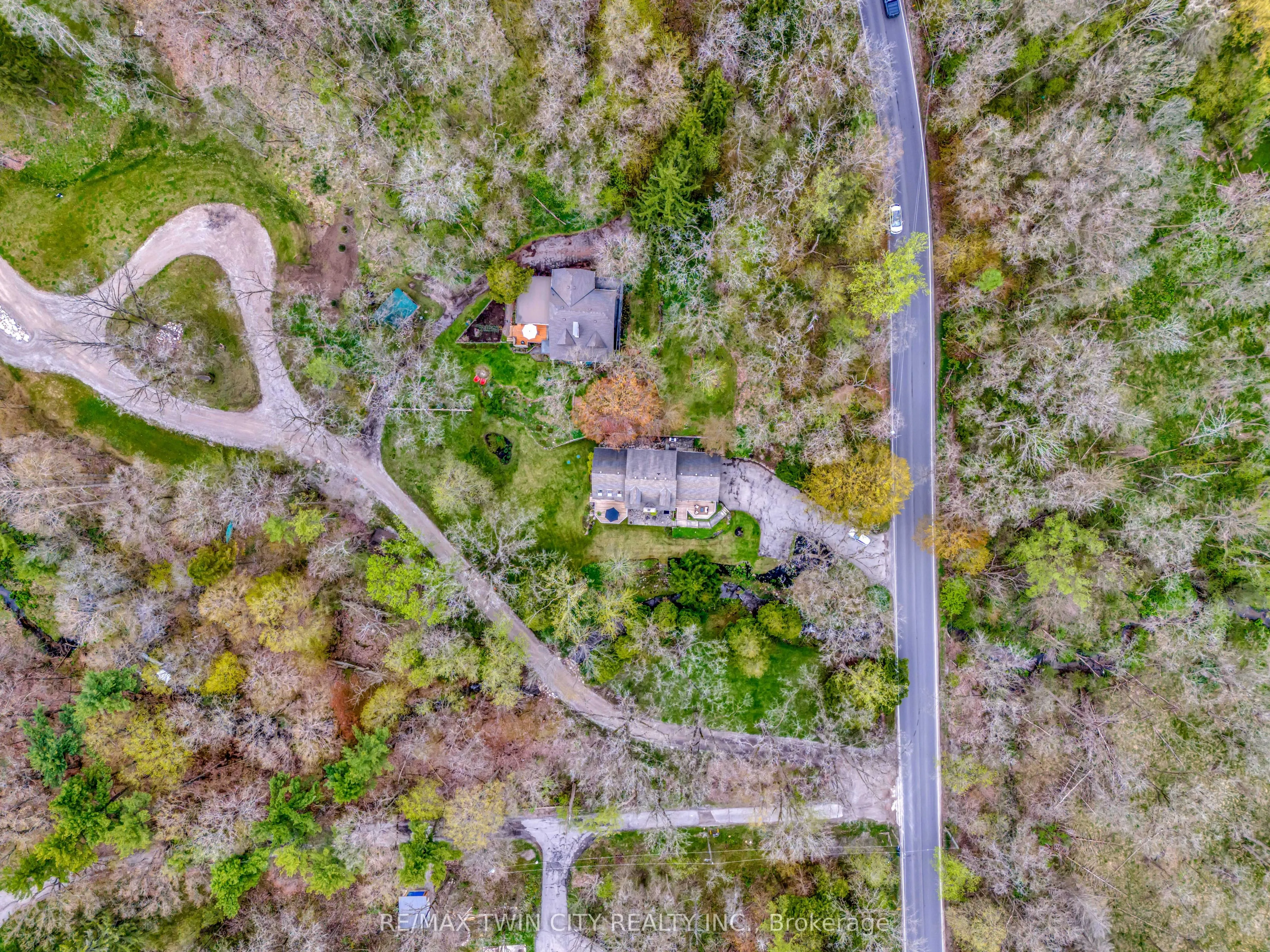 1298 WEST RIVER Road