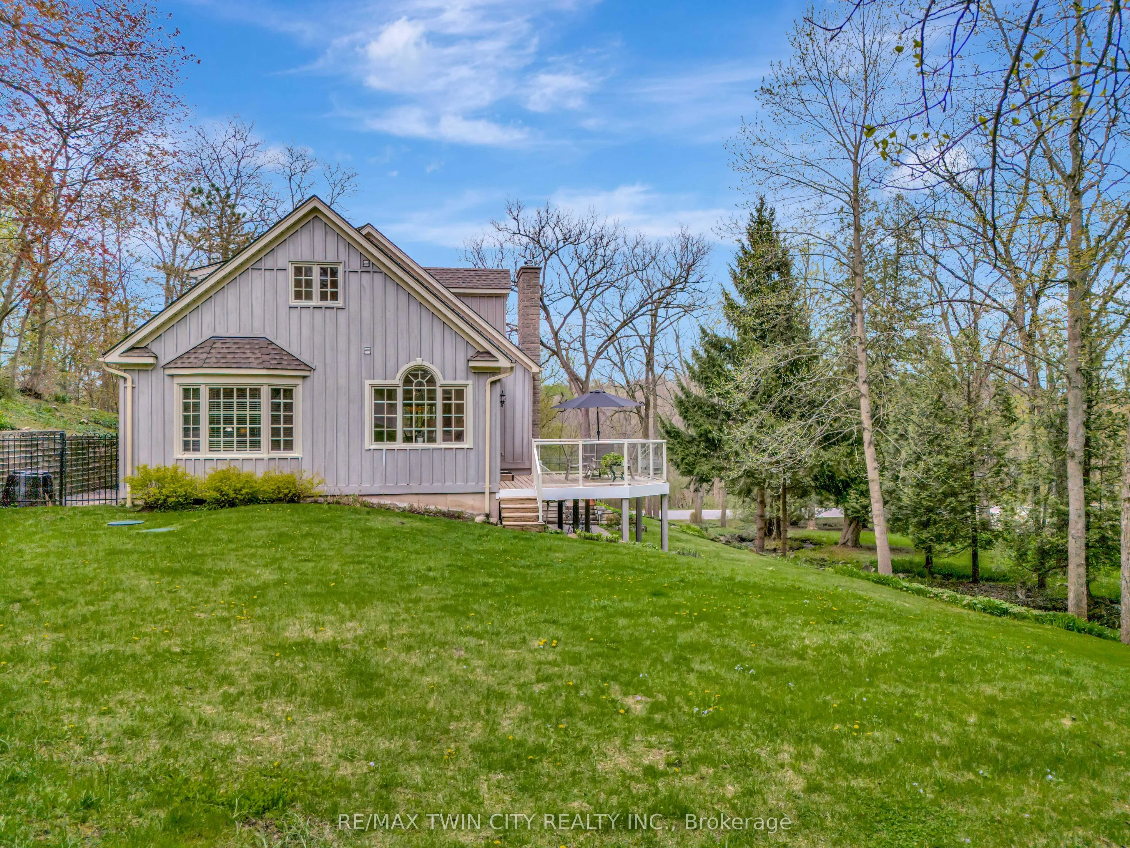 1298 WEST RIVER Road