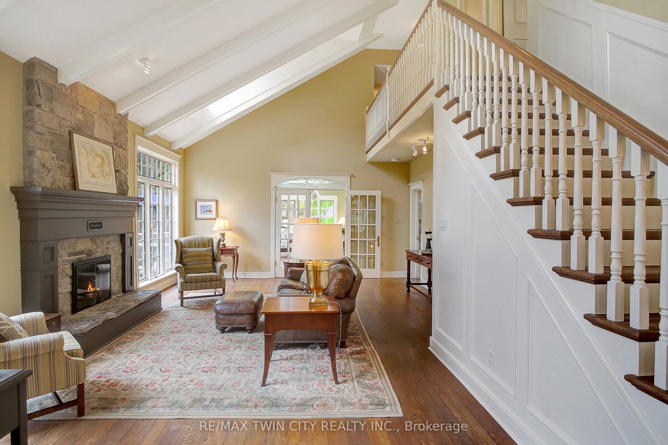 1298 WEST RIVER Road