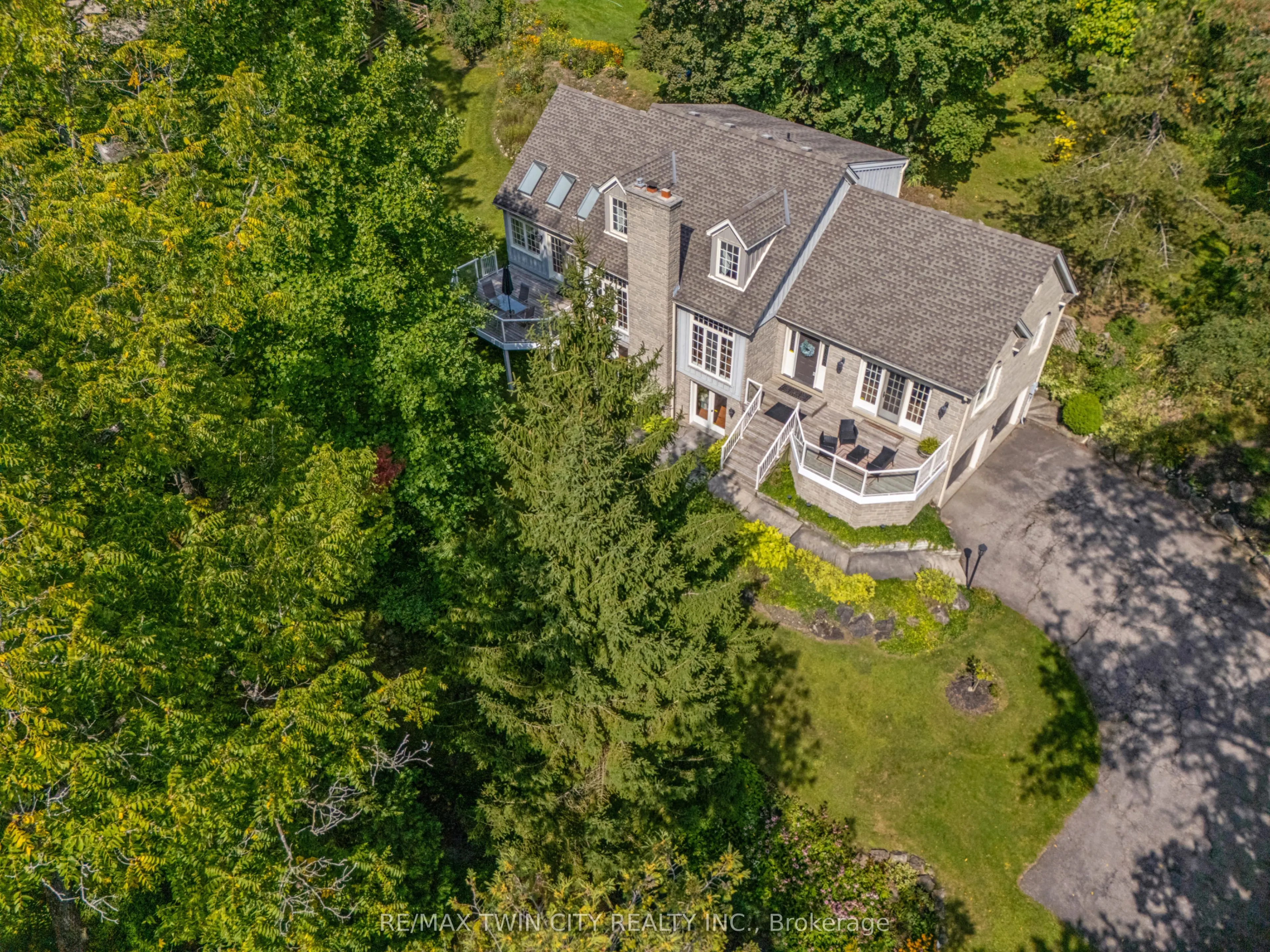 1298 WEST RIVER Road