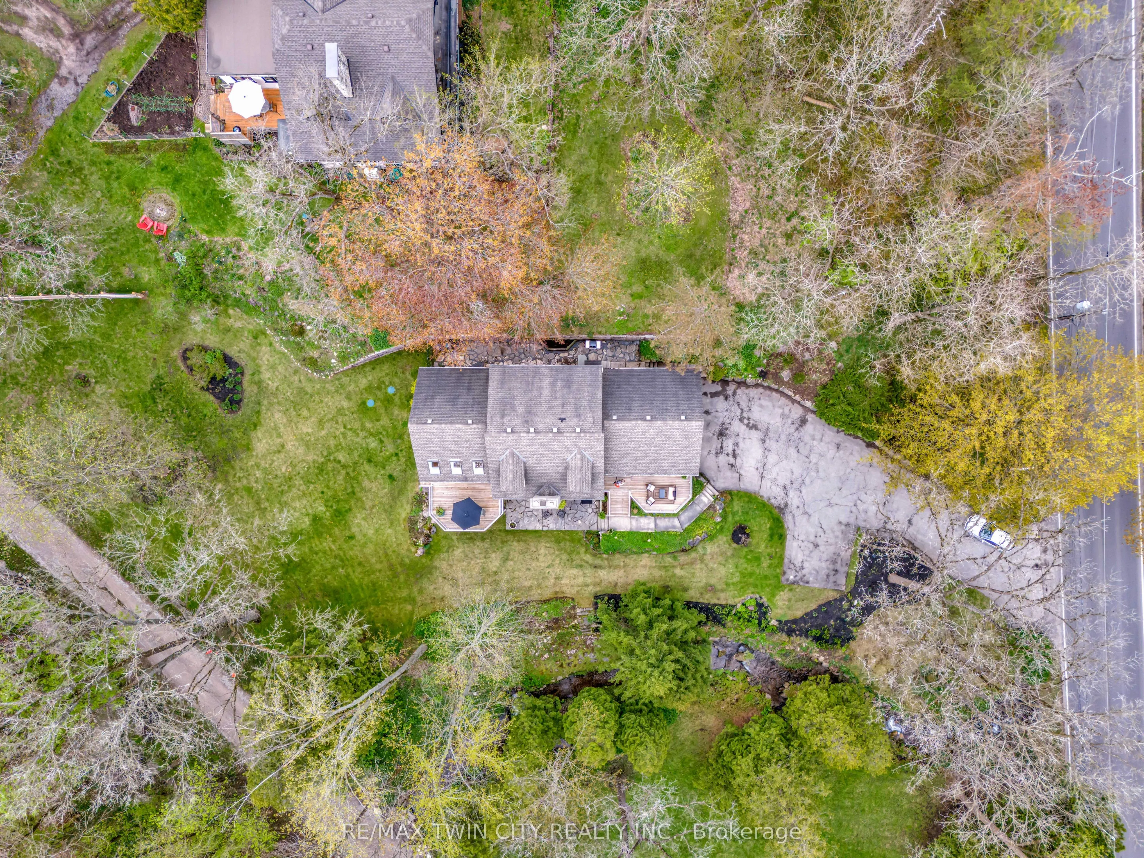 1298 WEST RIVER Road