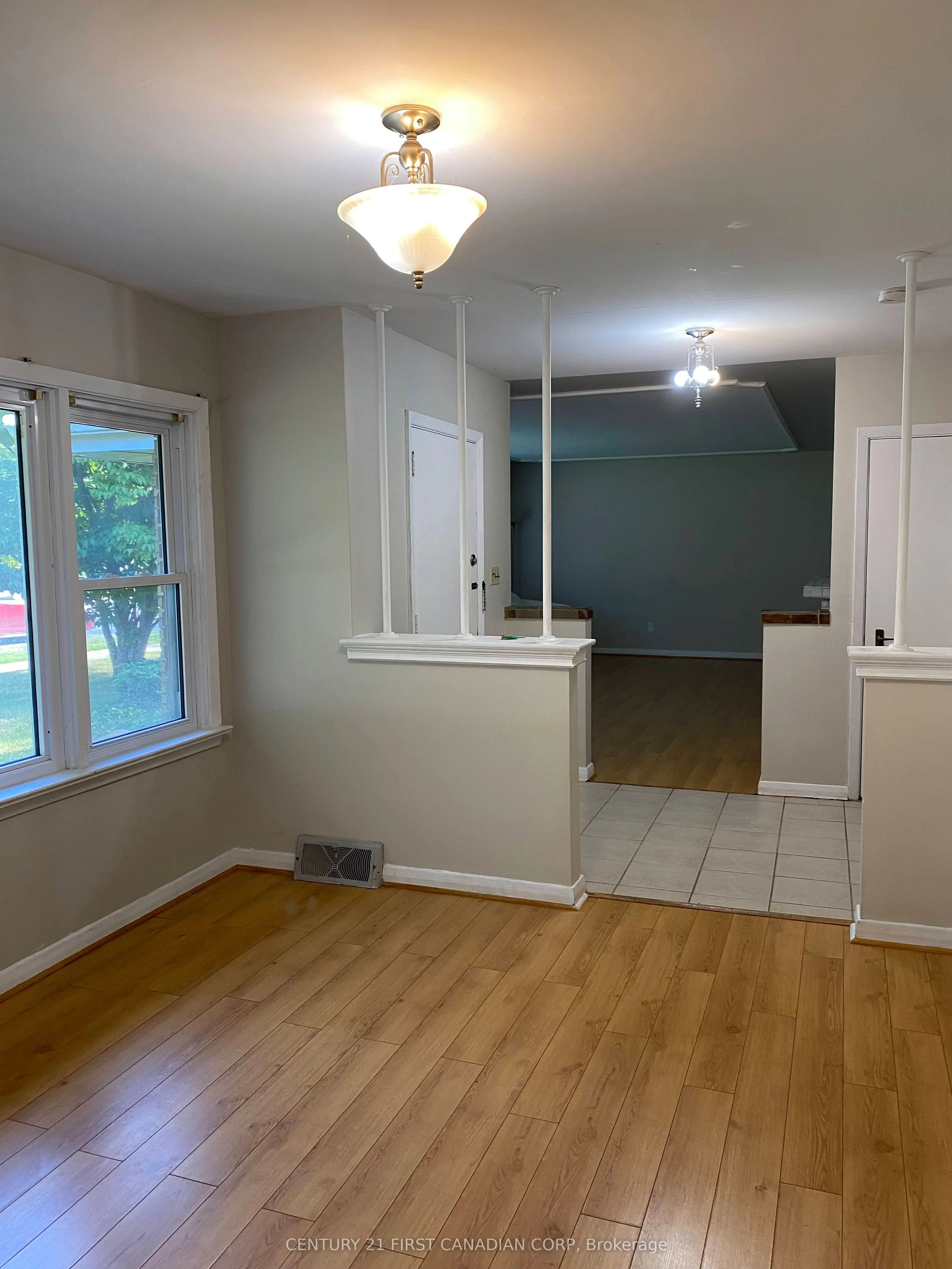 270 Sarnia Road, #main level