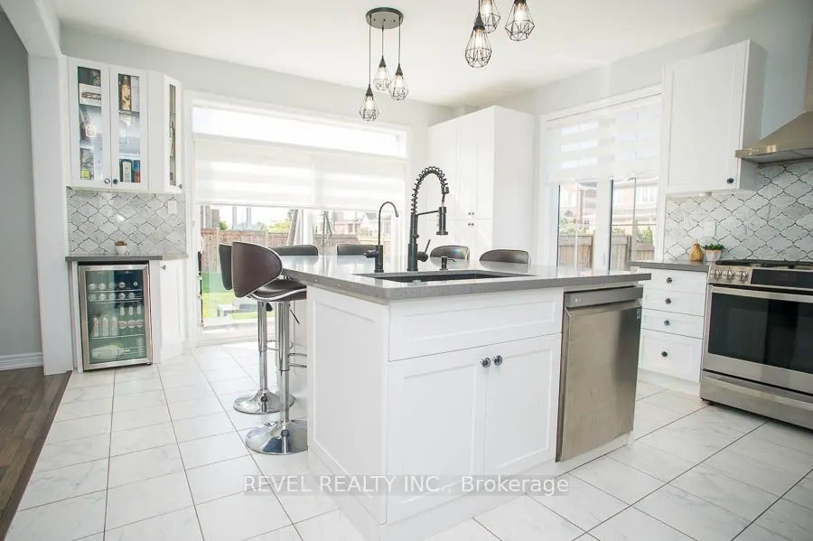 2 Attlebery Crescent