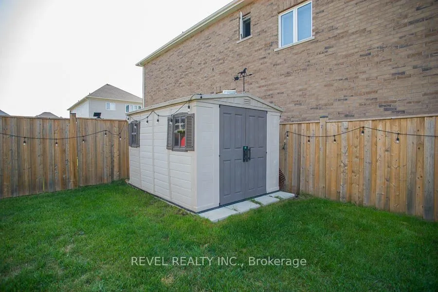 2 Attlebery Crescent