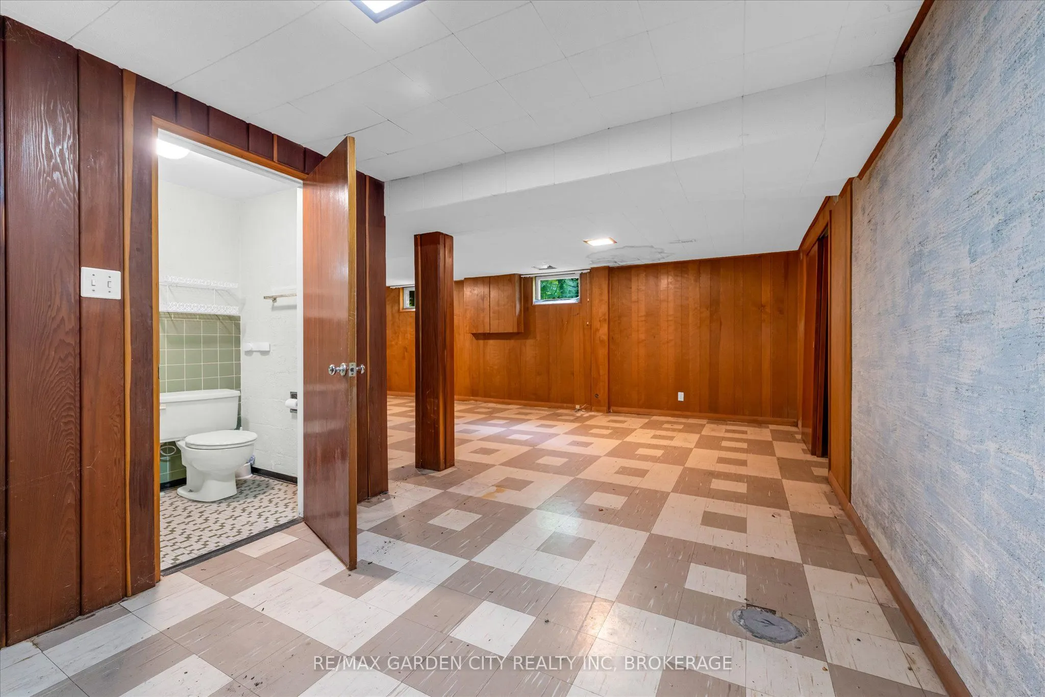 3 ALLANDALE Drive