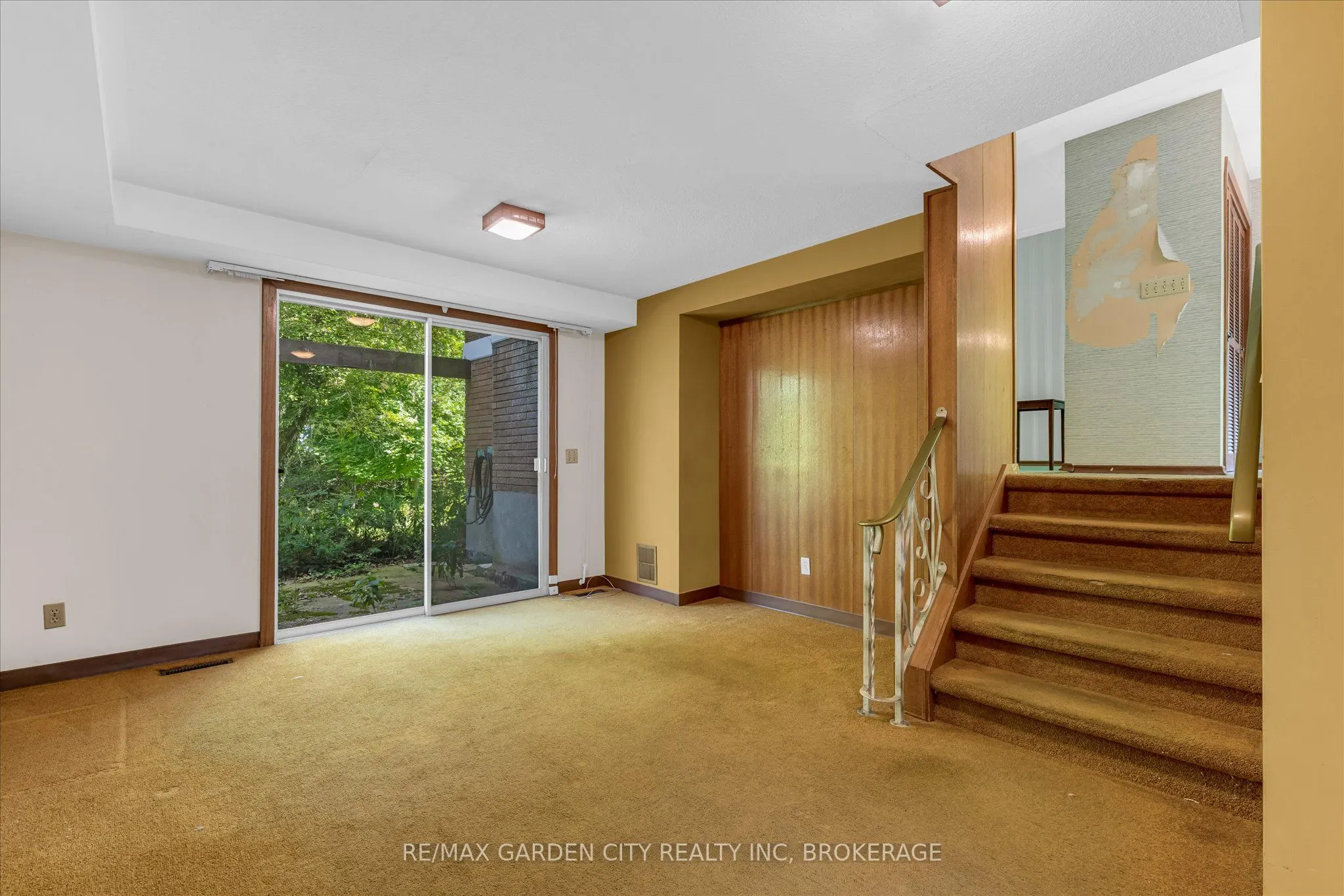 3 ALLANDALE Drive